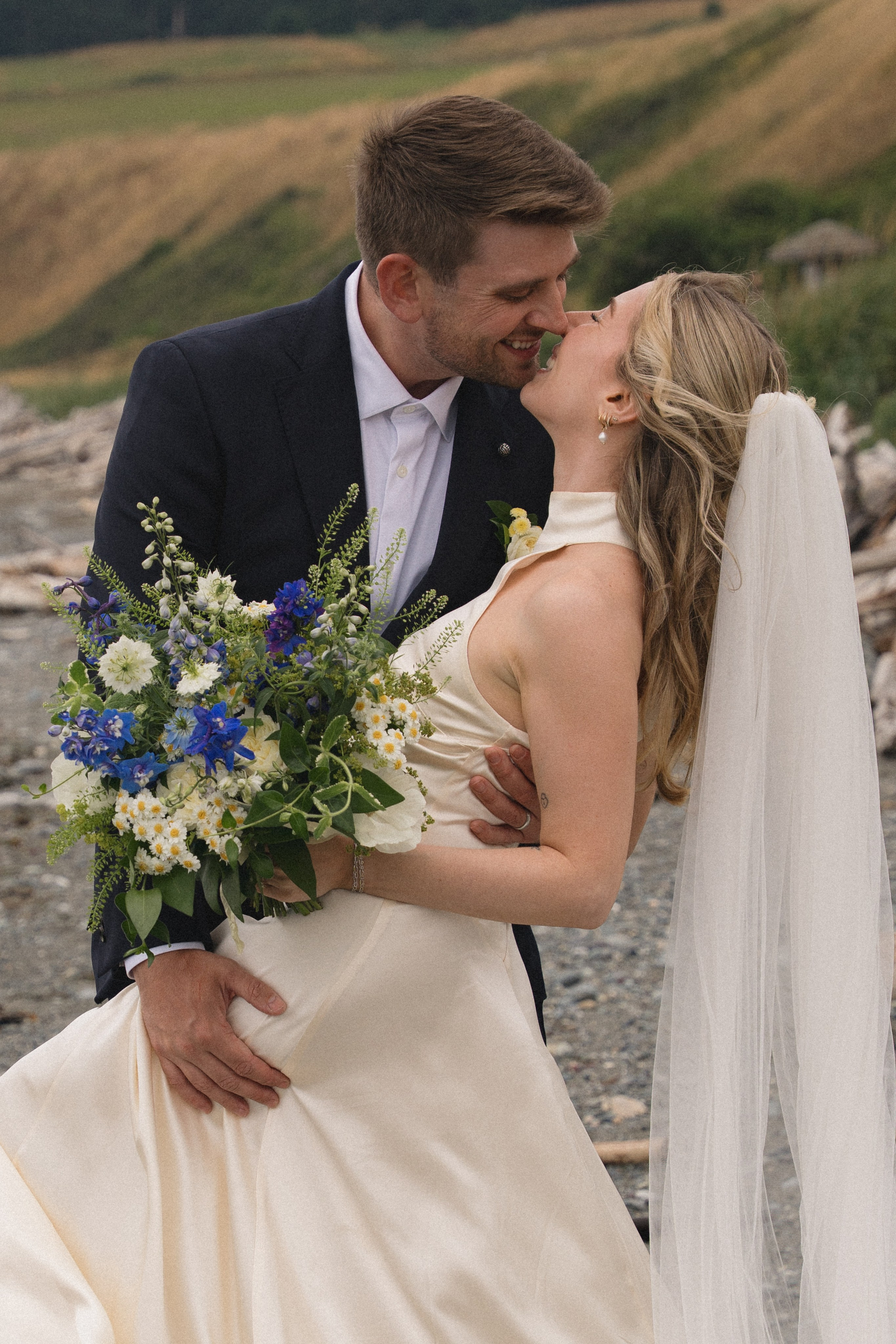 Cherilynn and Thomas | Courthouse wedding. Photographer in Washington Sophia D