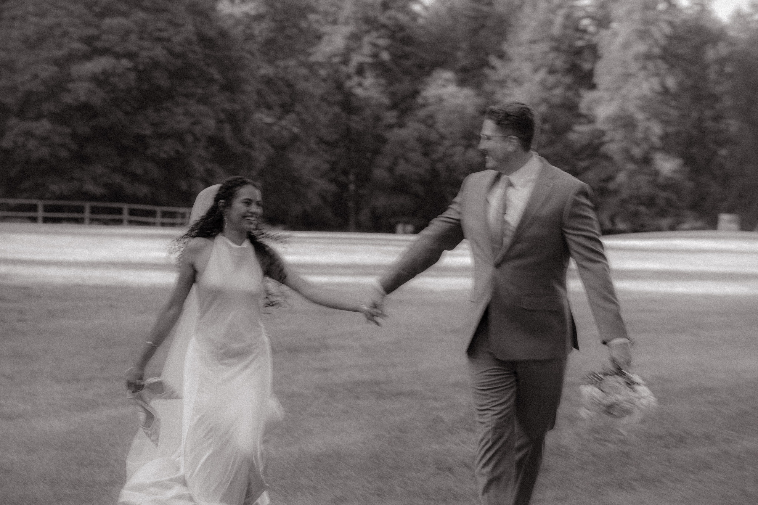 Tim and Ana | Courthouse wedding. Photographer in Washington Sophia D