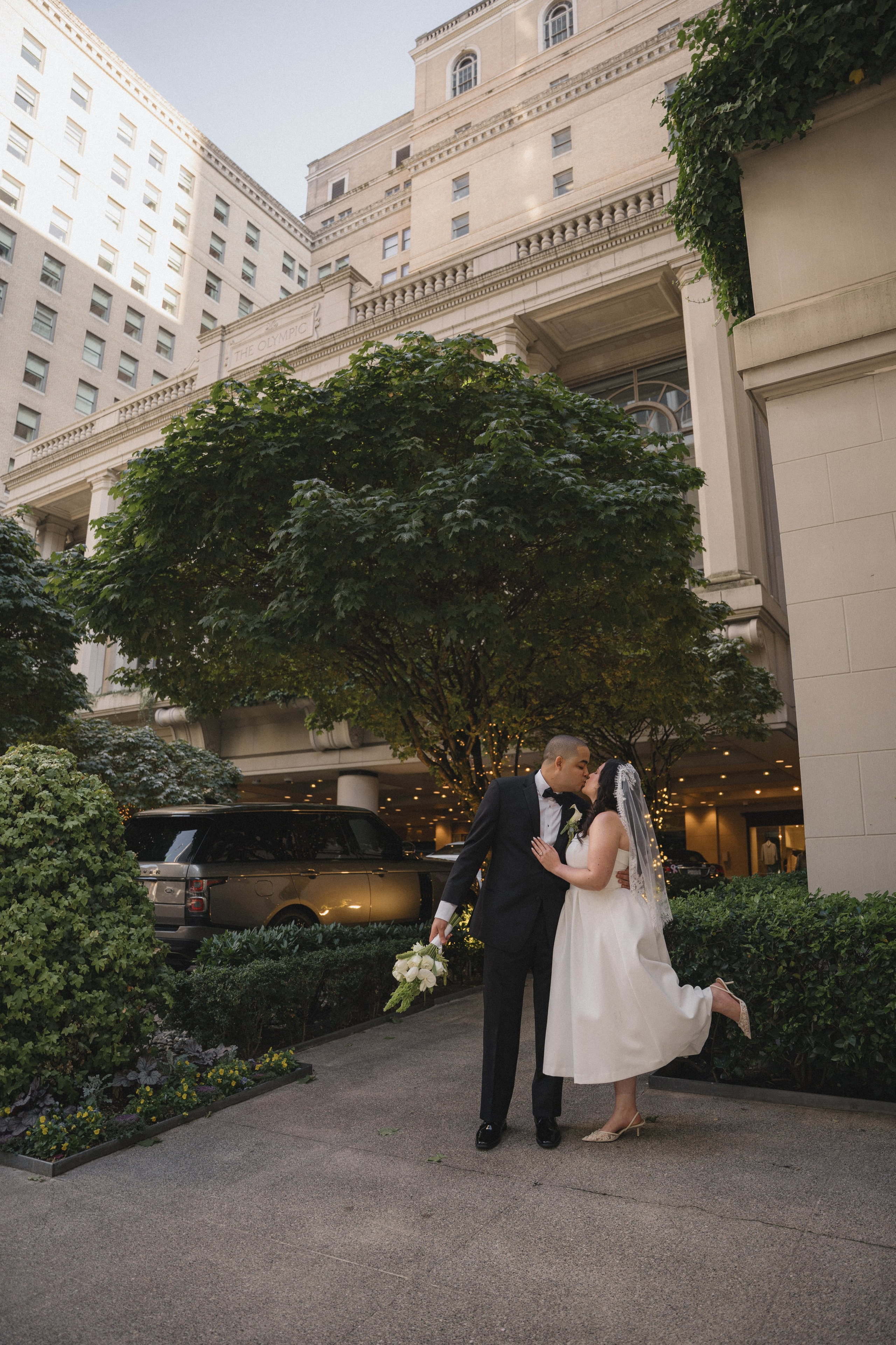 Anthony and Jessica | Intimate wedding. Photographer in Washington Sophia D