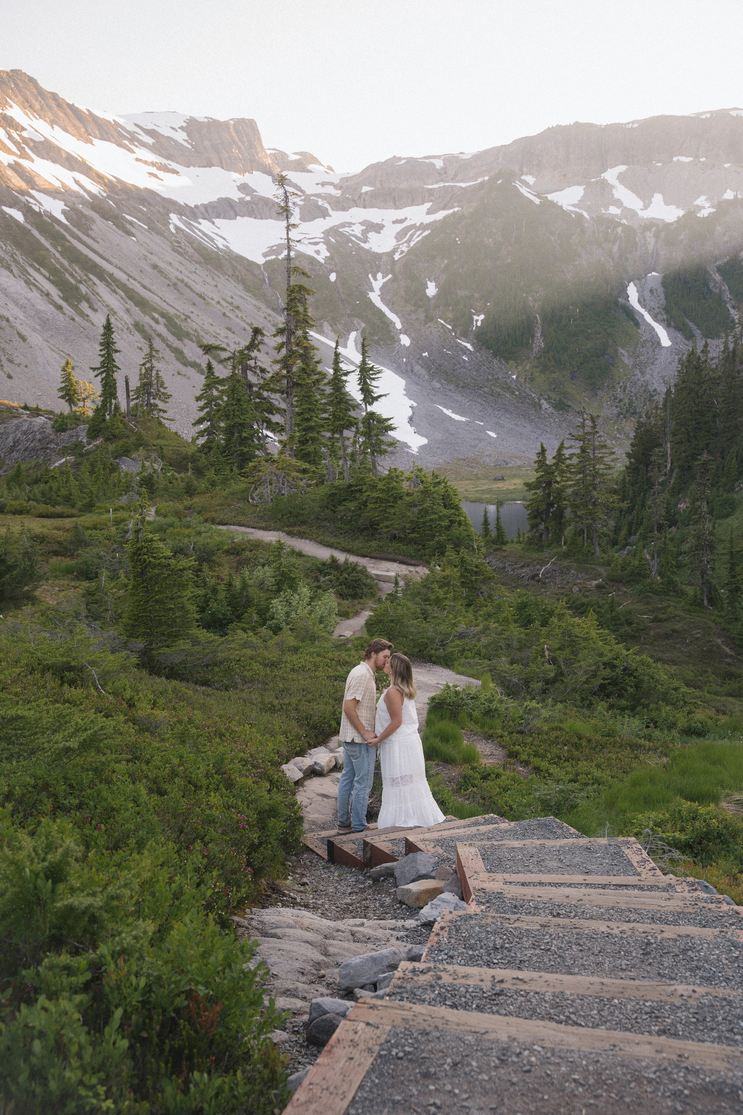 Katlyn and Josiah. Photographer in Washington Sophia D