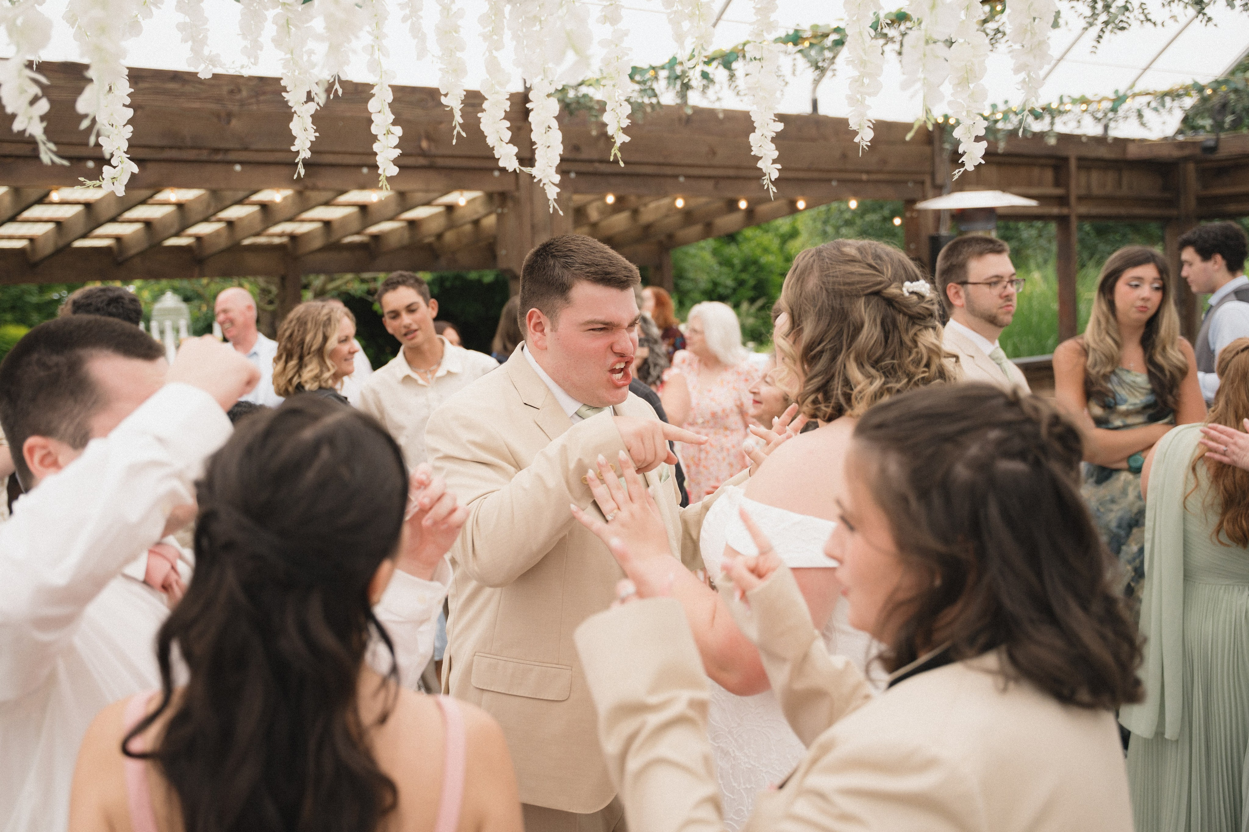 Austin and Sarah | Full Wedding day. Photographer in Washington Sophia D