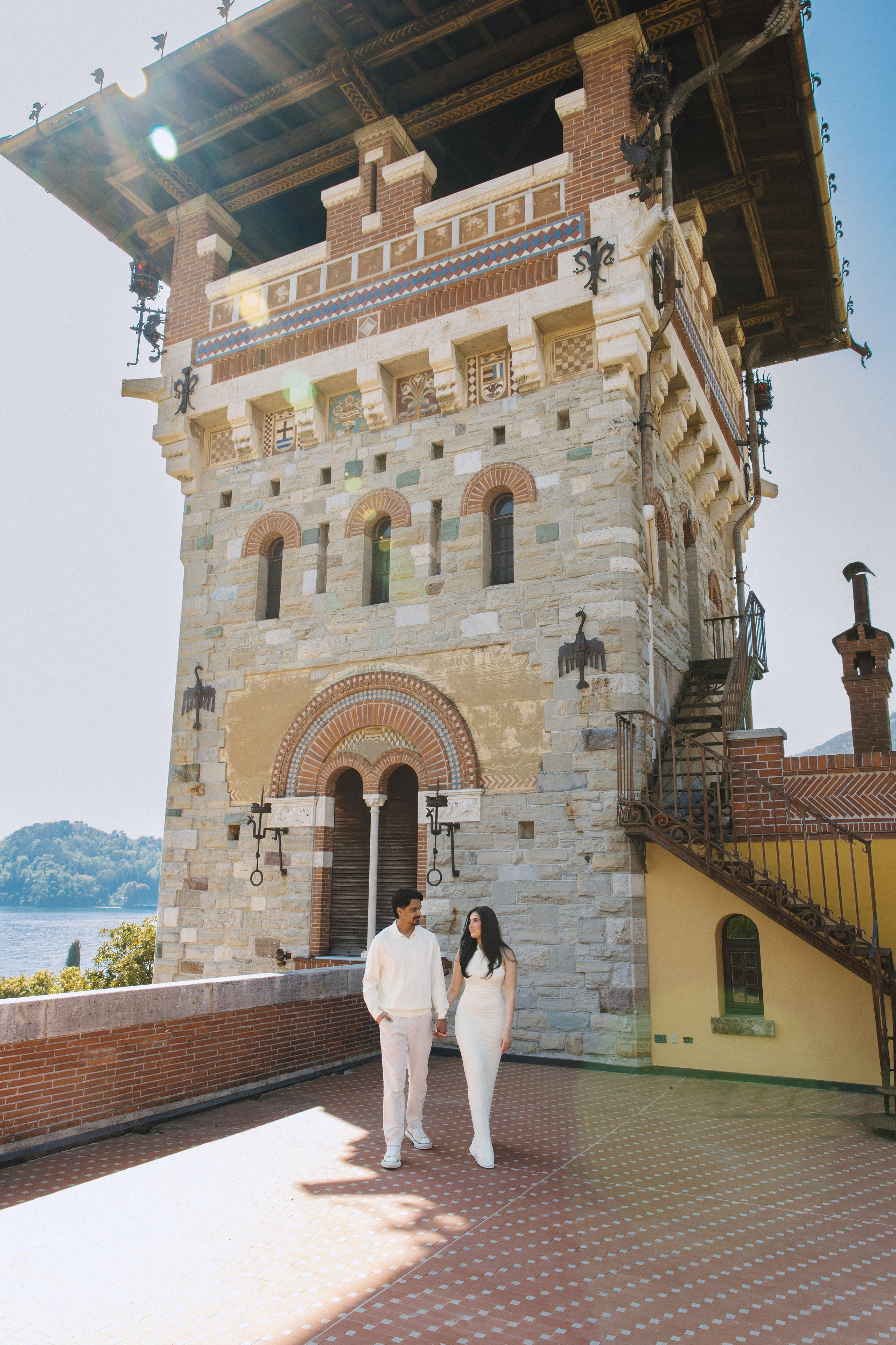 Vish & Kajal. Wedding photographer in Italy