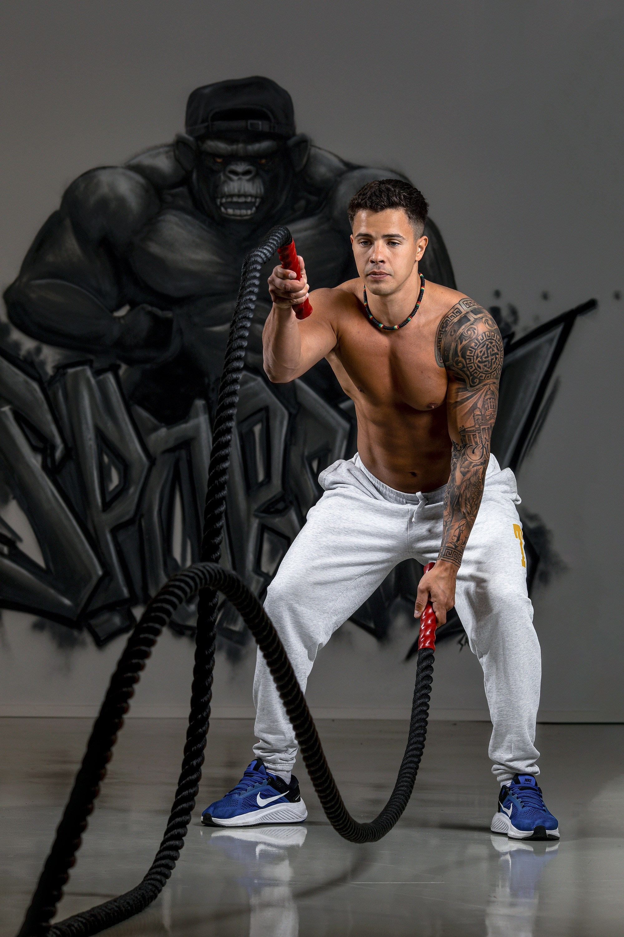 Kuntosali. Ekaterina Mansur, muotokuvafotografi Suomessa (Helsingissä ja Uudellam