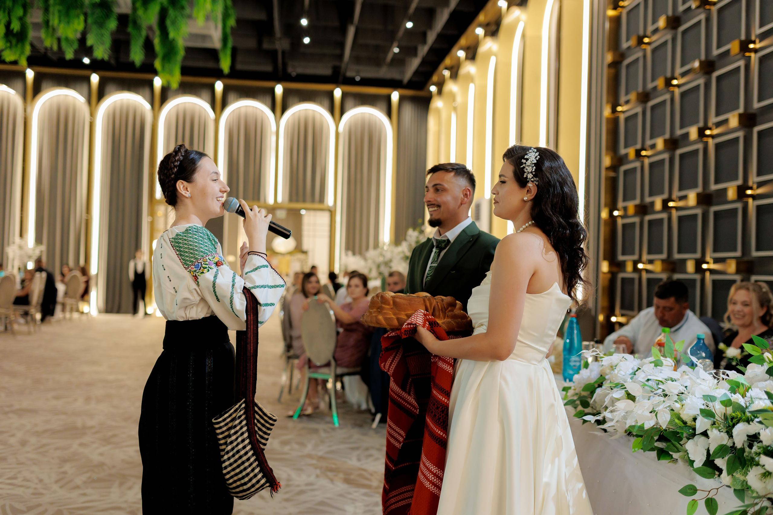 Nunta Nicoleta & Răzvan | Fotografie & Videografie Profesională. Servicii foto-video profesionale, pentru momente de neuitat