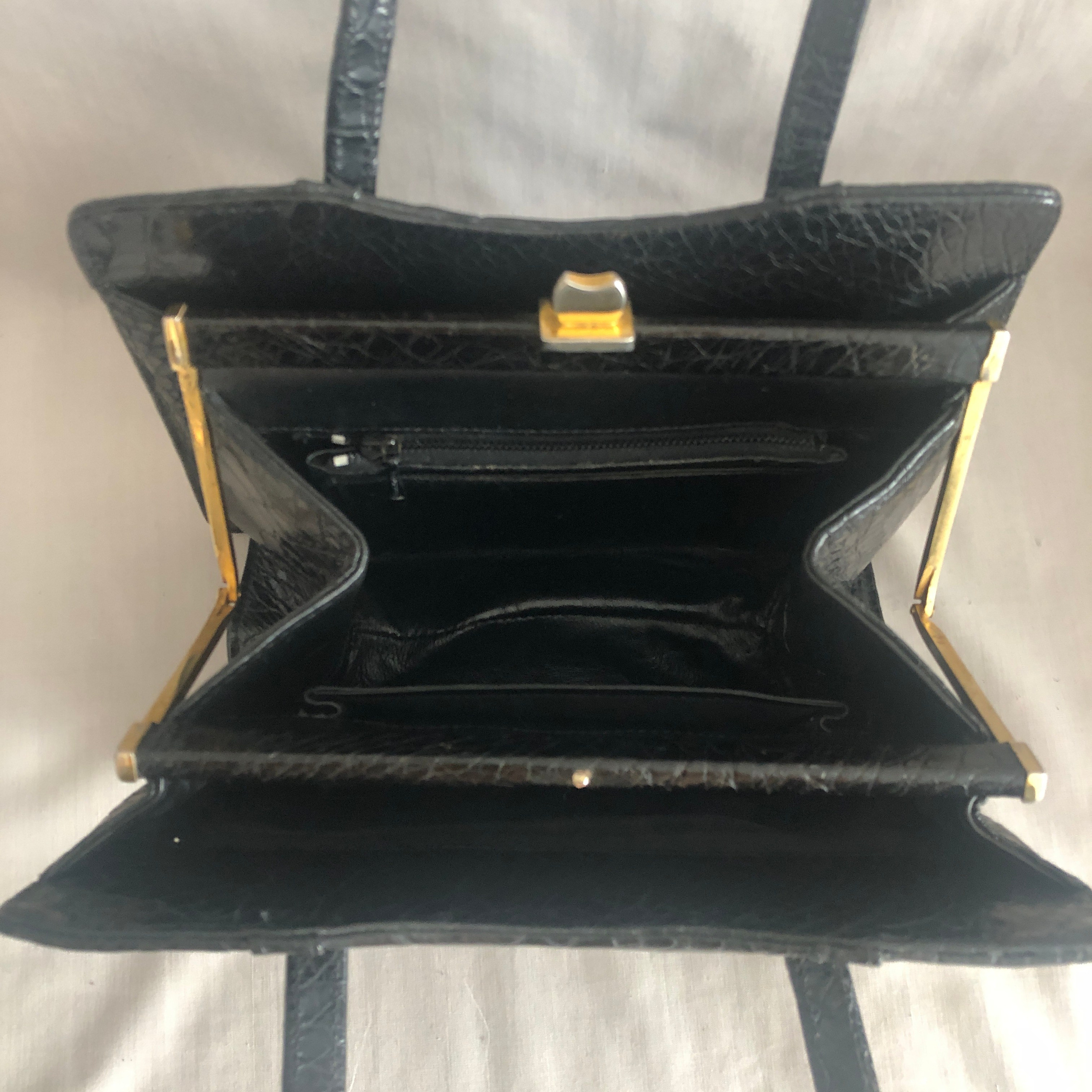 Bag4. Современнные и актикварные украшения в Барселоне, Москве и Санкт-Петербурге