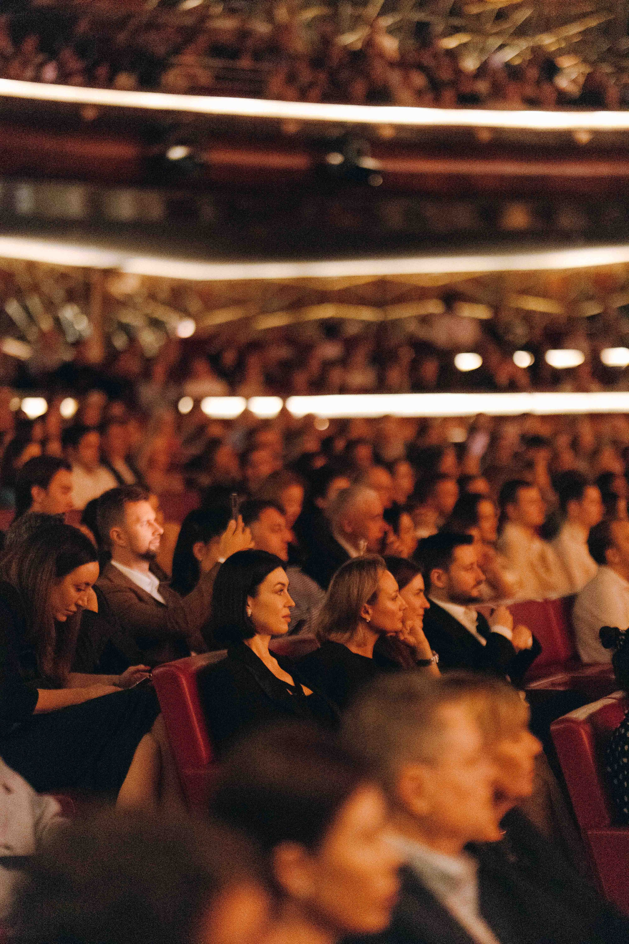 DUBAI OPERA. Wedding&Event photographer Ismail Rzayev in Baku
