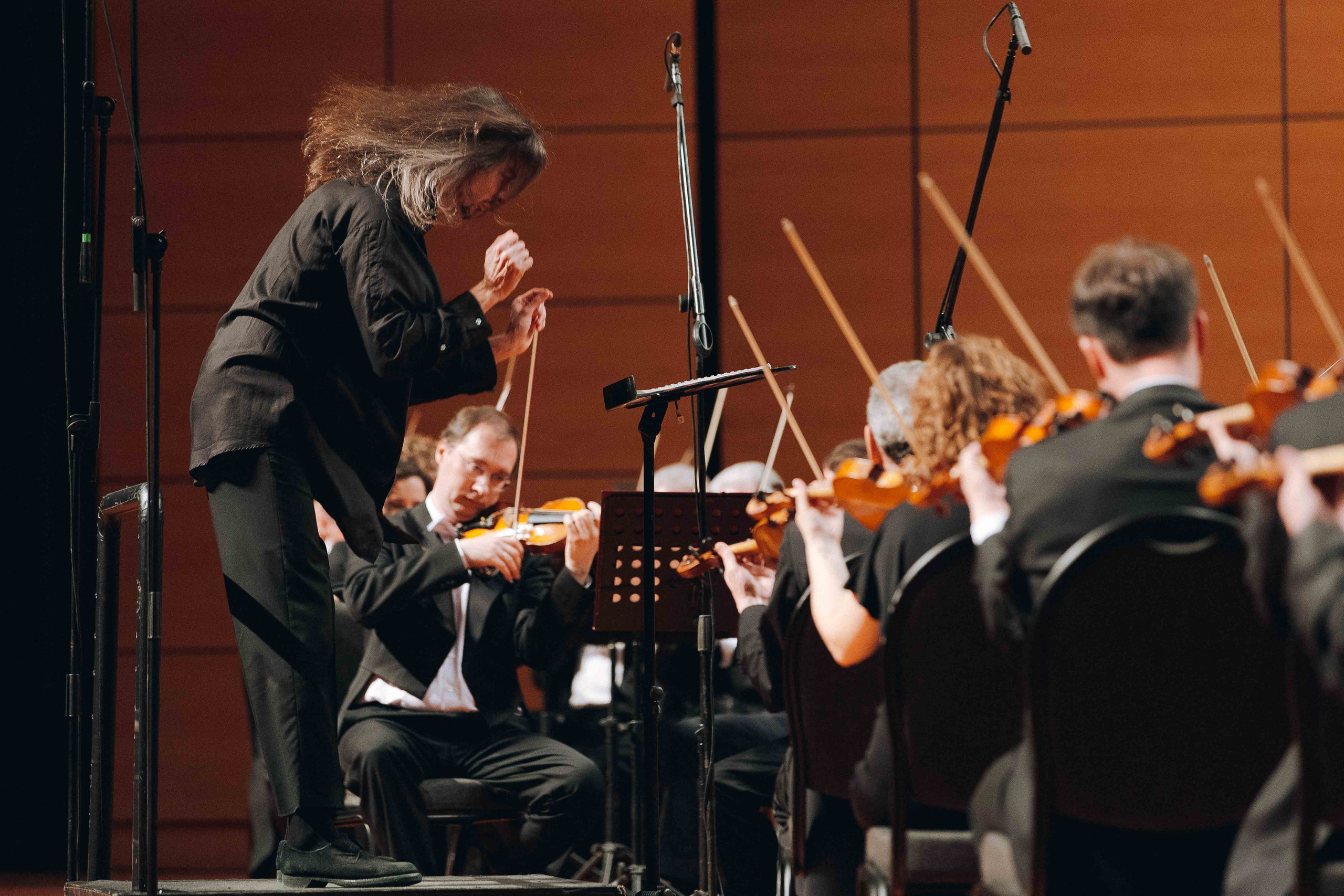 The Tchaikovsky Academic Grand Symphony Orchestra in Istanbul. Wedding&Event photographer Ismail Rzayev in Baku