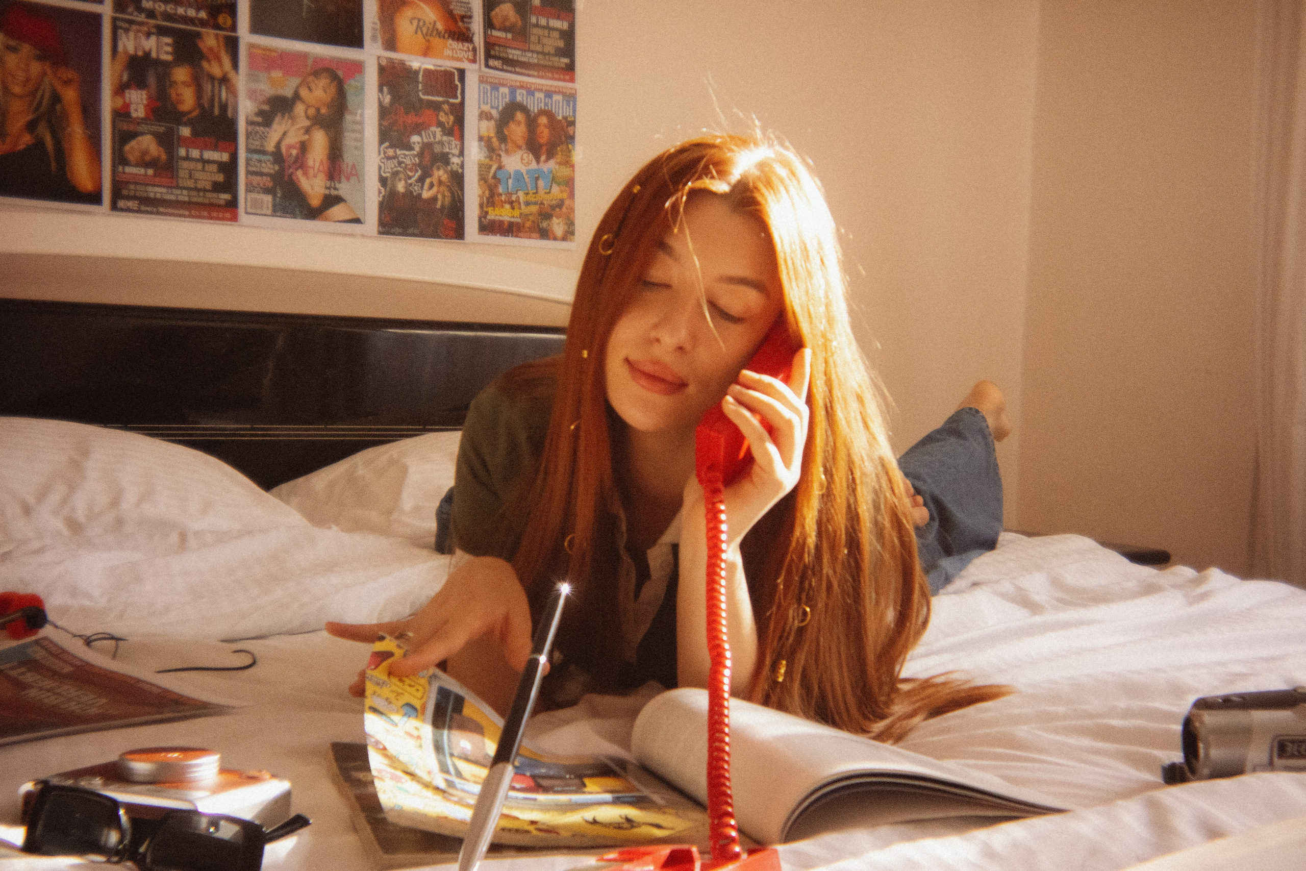 Kate — 2000s Girl Room Vibes. Veronika Basova | Photographer | Cinematic & Magazine | Amman, Jordan