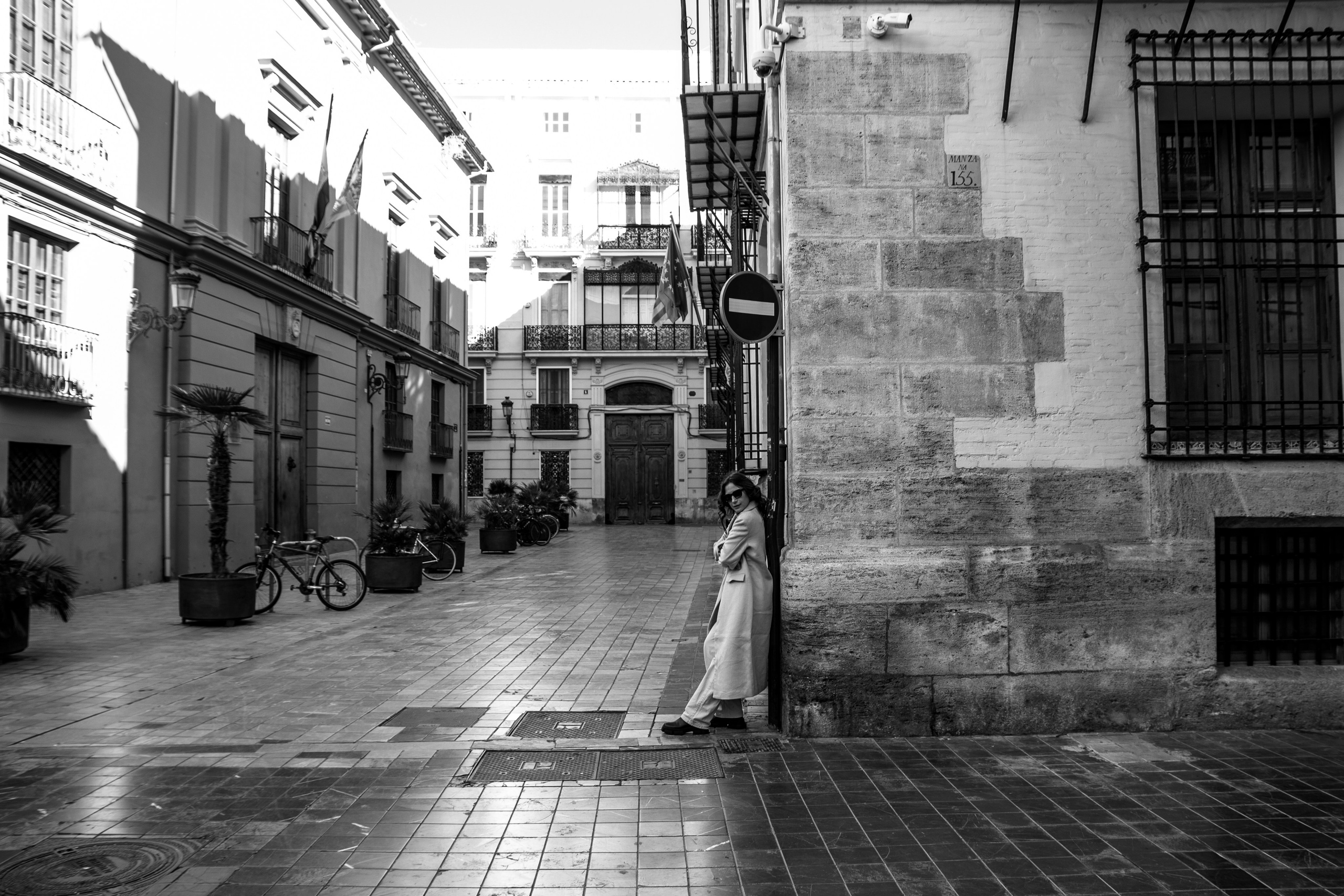 PASEO EN VALENCIA. Fotógrafa Olena Petryk. Realizo sesiones de fotos en Puerto de Sagunto