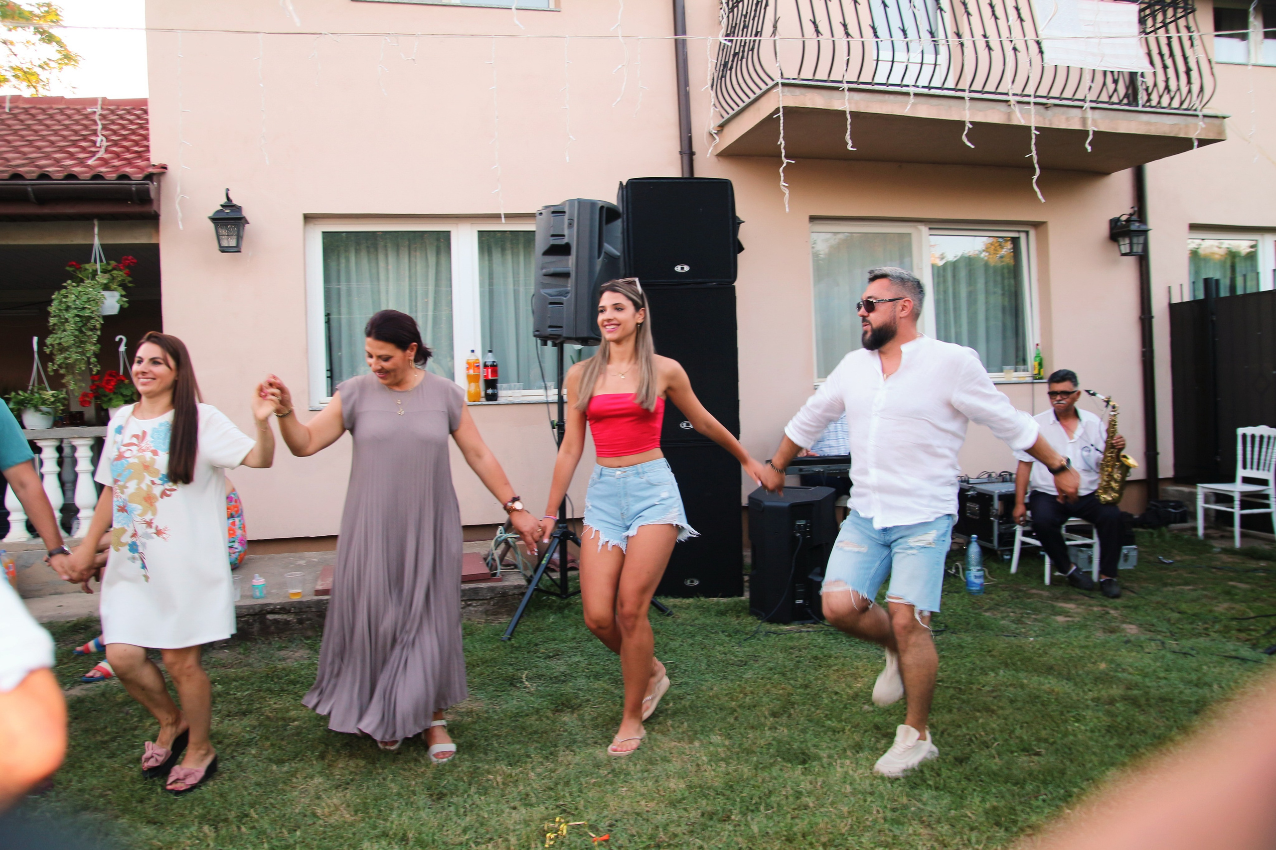 BYZO MEDIA. PETRU BYZO - family and children photographer in ROMANIA