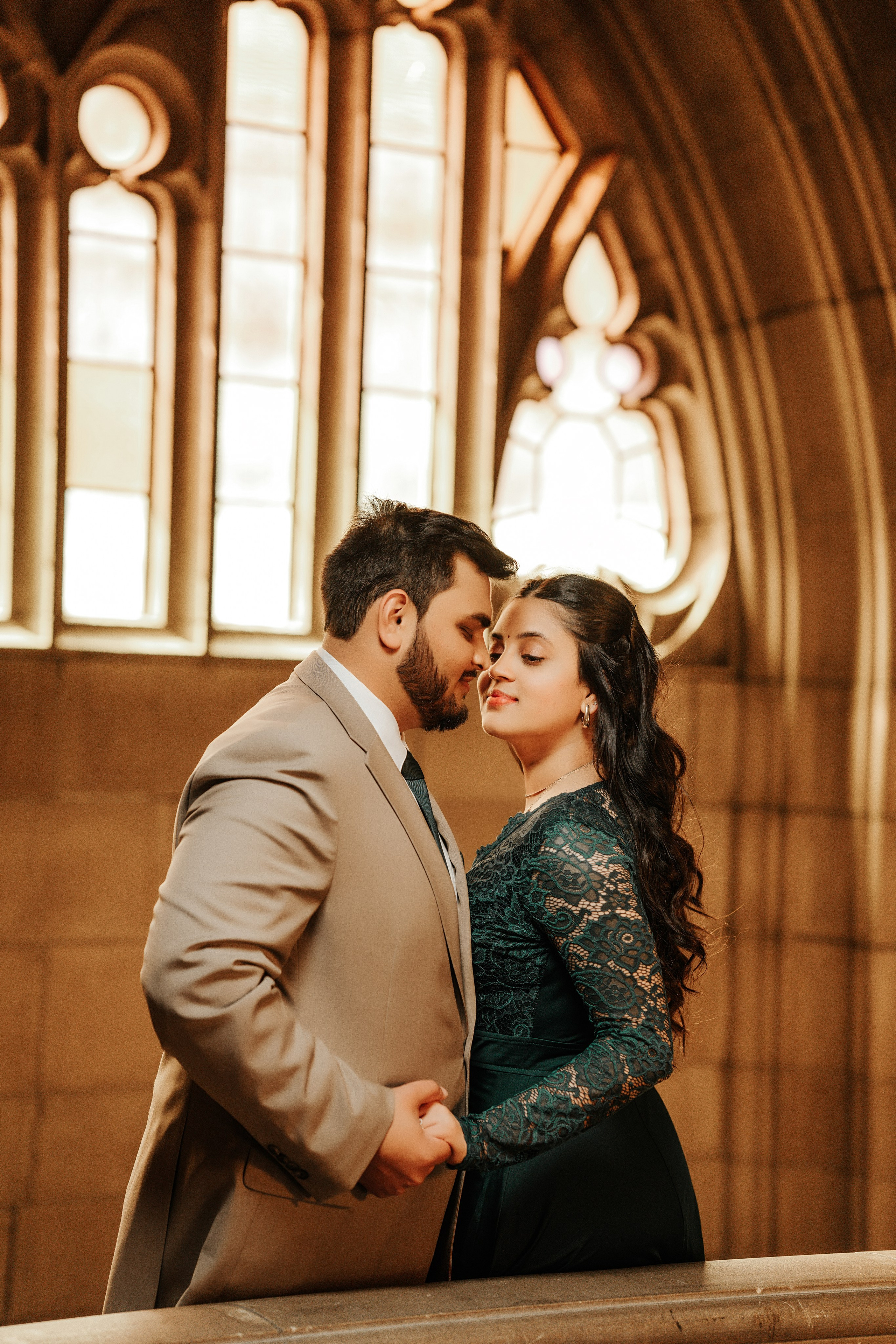 Darshil & Shailja. Wedding Photographer & Cinematographer studios