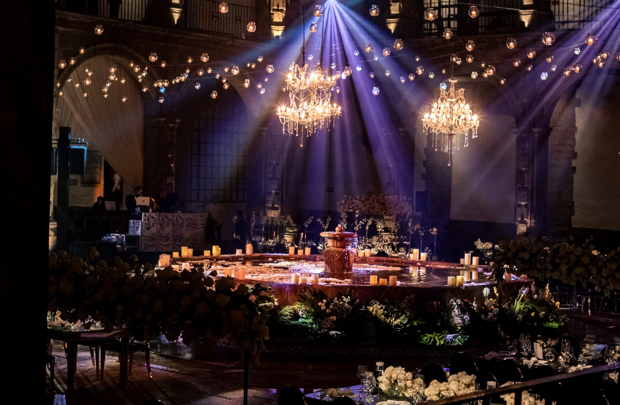 Aagya & Kishore. Wedding and family photographer in Mexico City