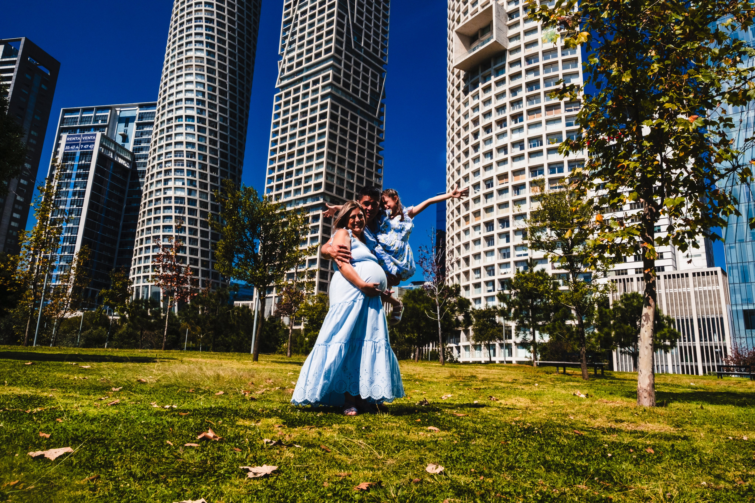 Carmen. Wedding and family photographer in Mexico City