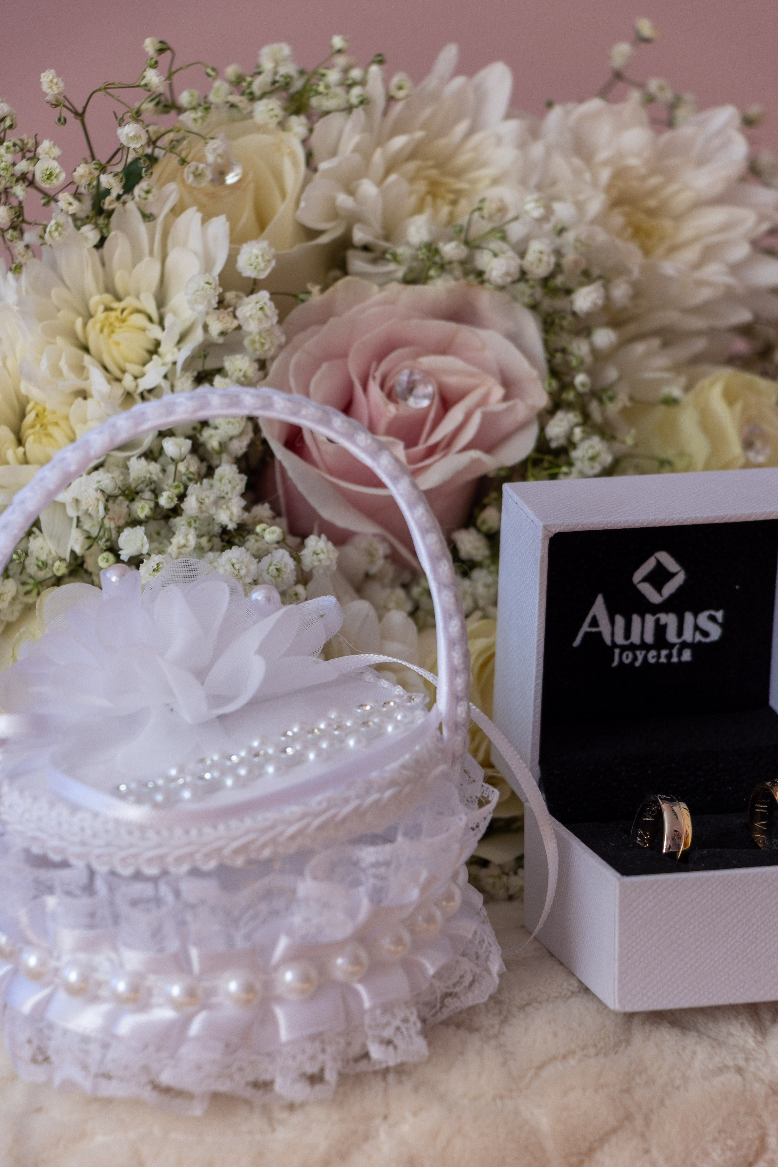 Elizabeth & Luis. Dinka & Emilio - El arte de preservar lo que no se repite