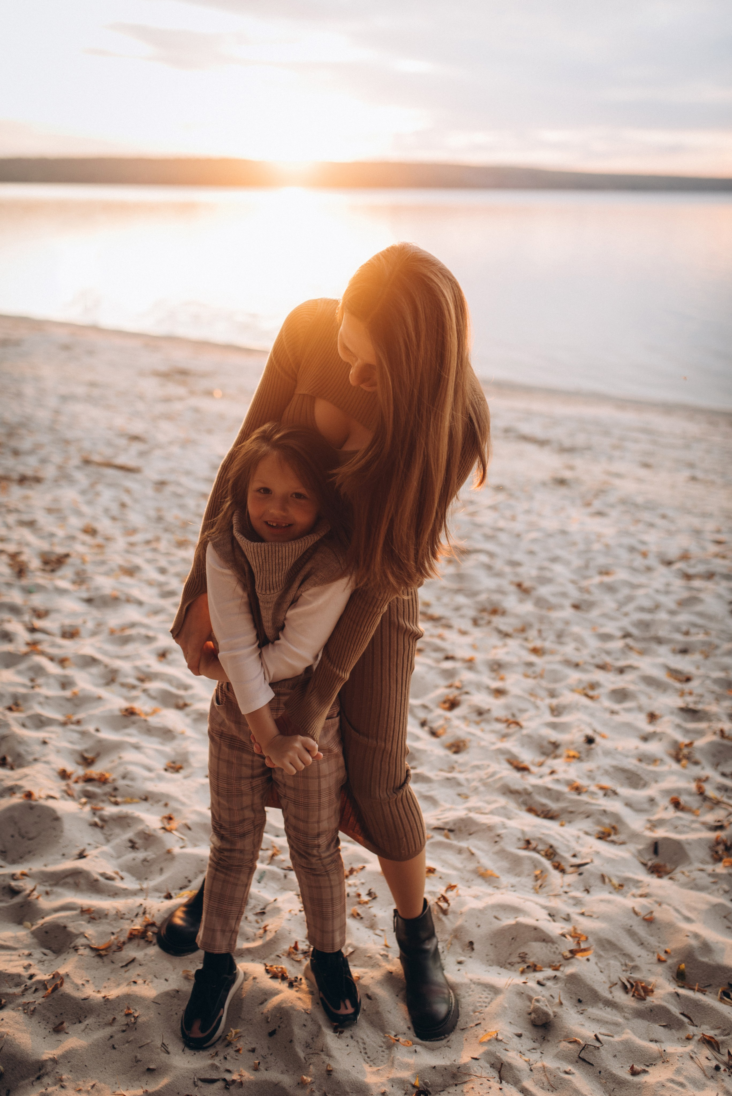 Tatjana & Mila. Familien- und Hochzeitsfotografin. Ich arbeite in Koblenz und Rheinlan