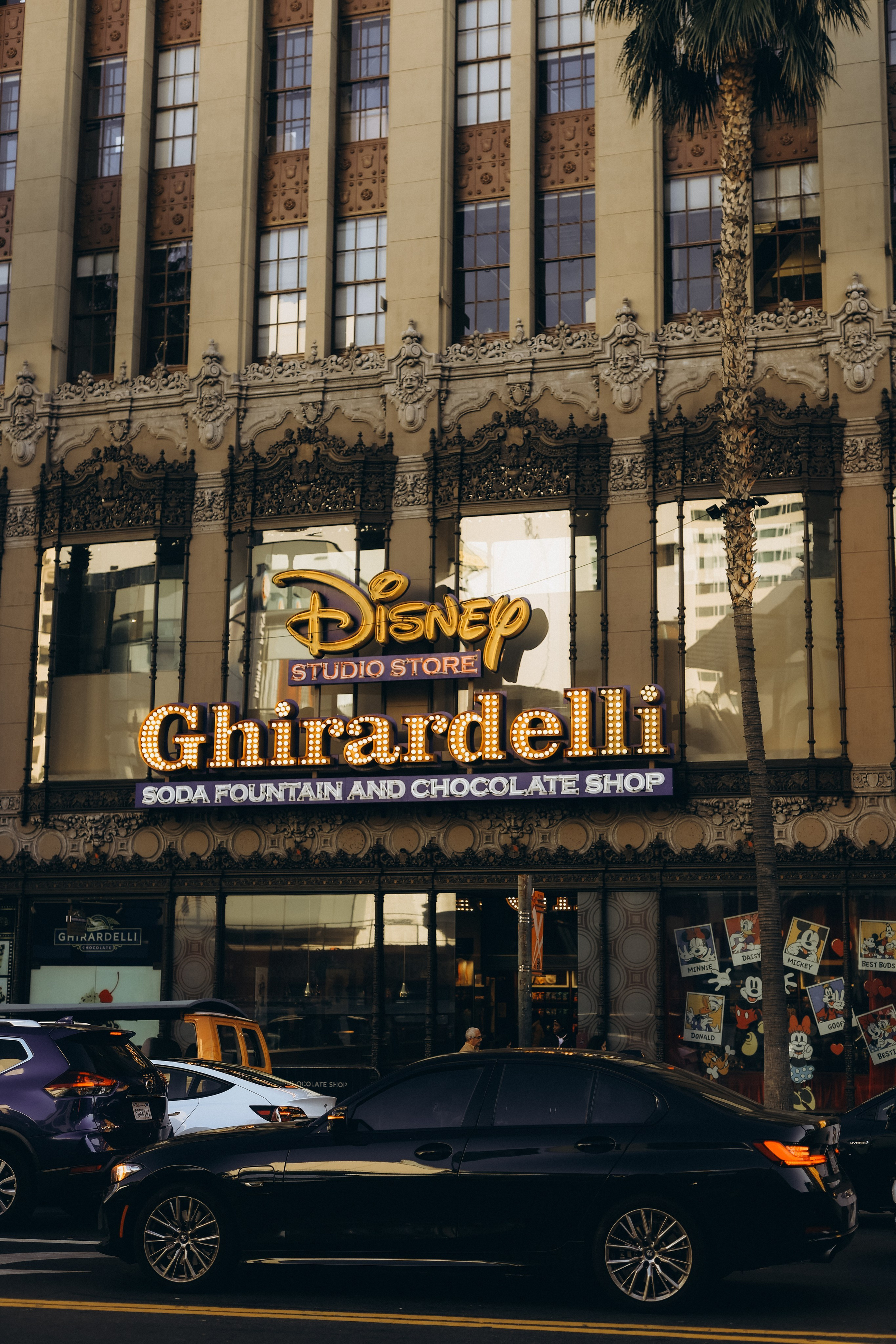 ART POTFOLIO. TETIANA UDOVYCHENKO STREET & PORTRAIT PHOTOGRAPHER