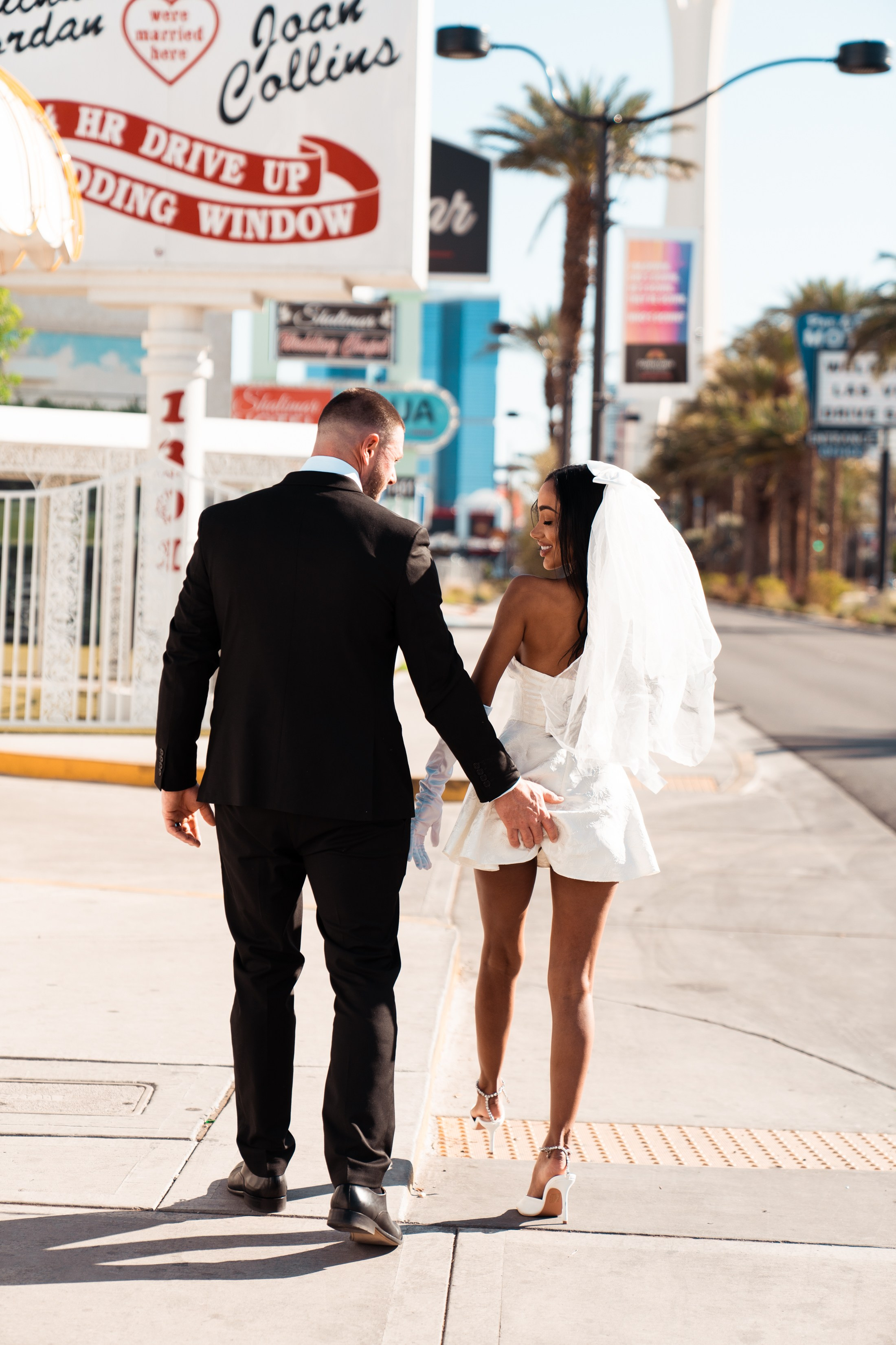 S&C. Wedding & elopement photographer Viktoriya Kravtsov. Las Vegas