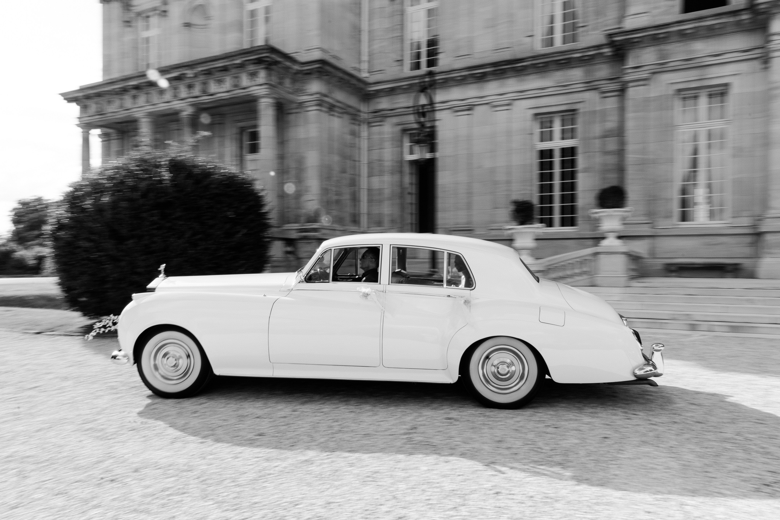 Chloe & Romeo. Photographer in Paris