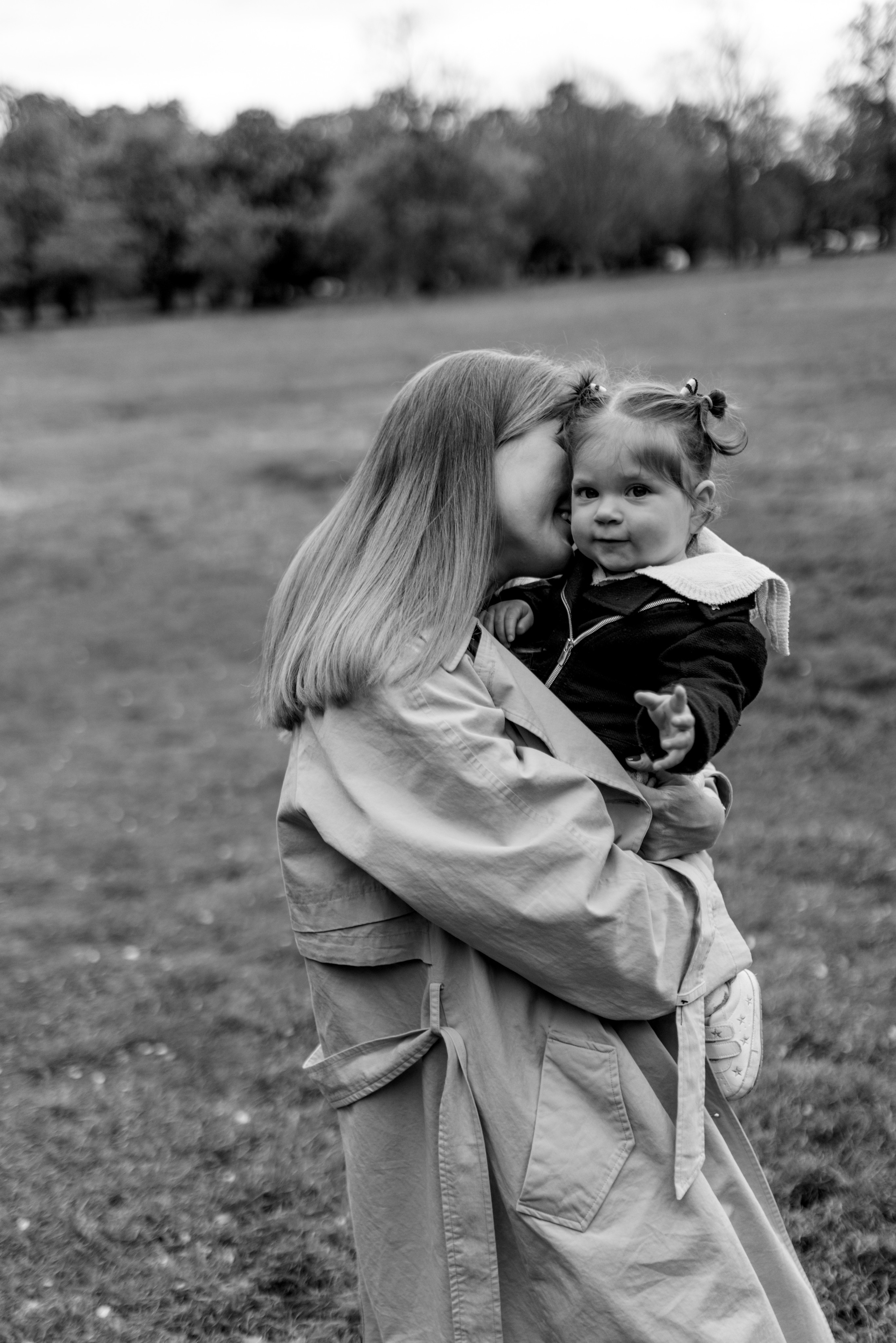 Sofia with parents (Greenwich Park). Anastasia Klink, Photographer in London