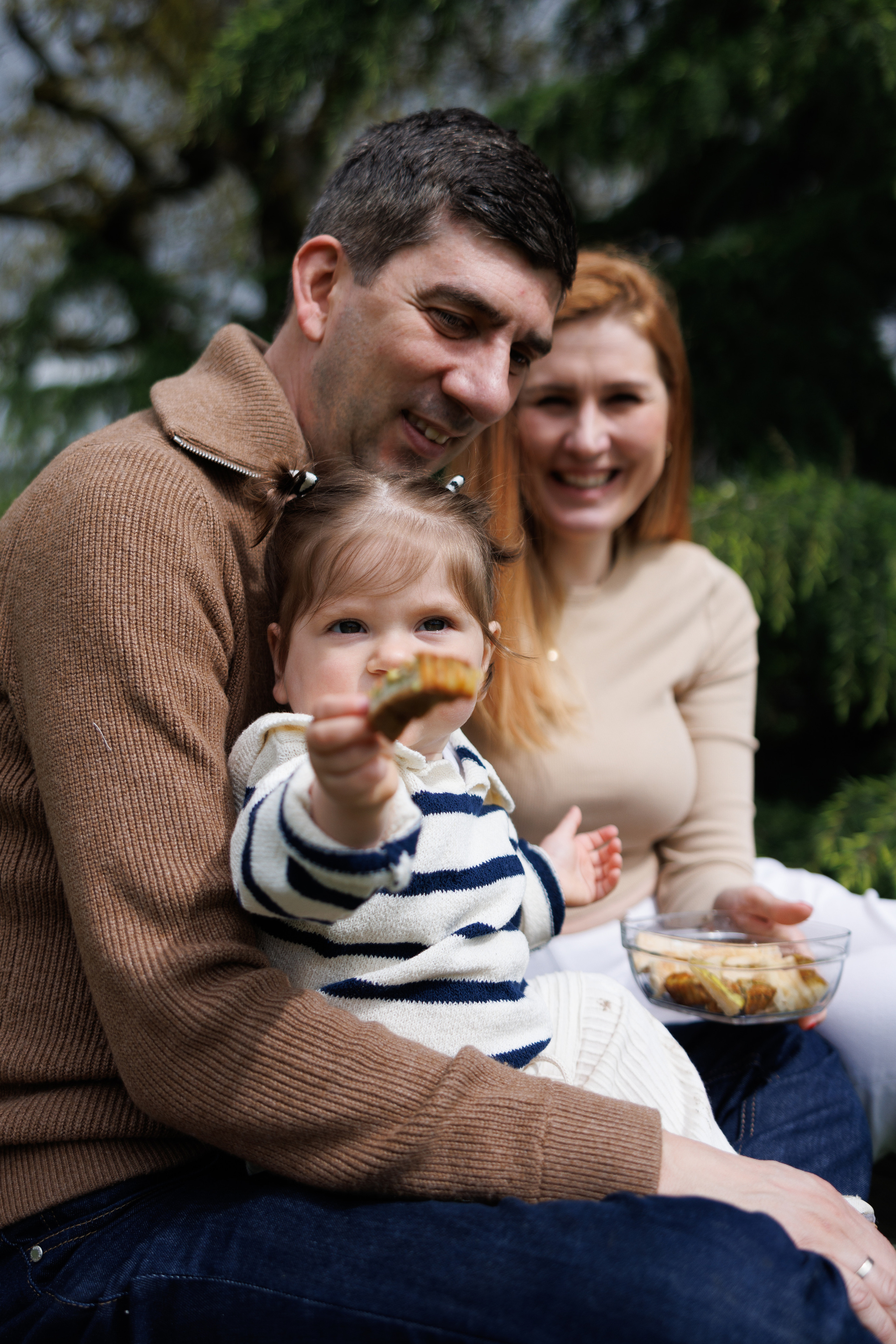Sofia with parents (Greenwich Park). Anastasia Klink, Photographer in London