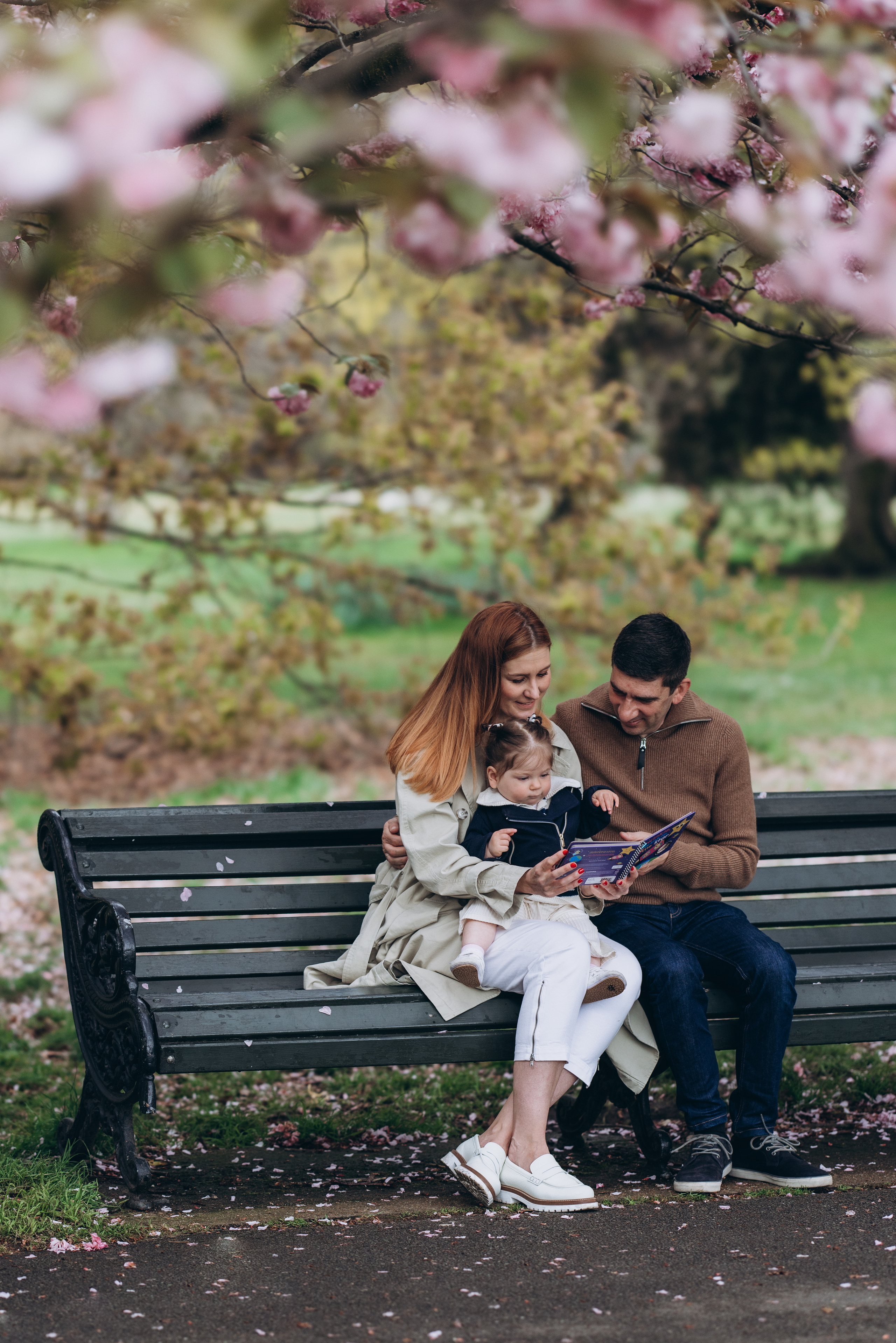 Sofia with parents (Greenwich Park). Anastasia Klink, Photographer in London