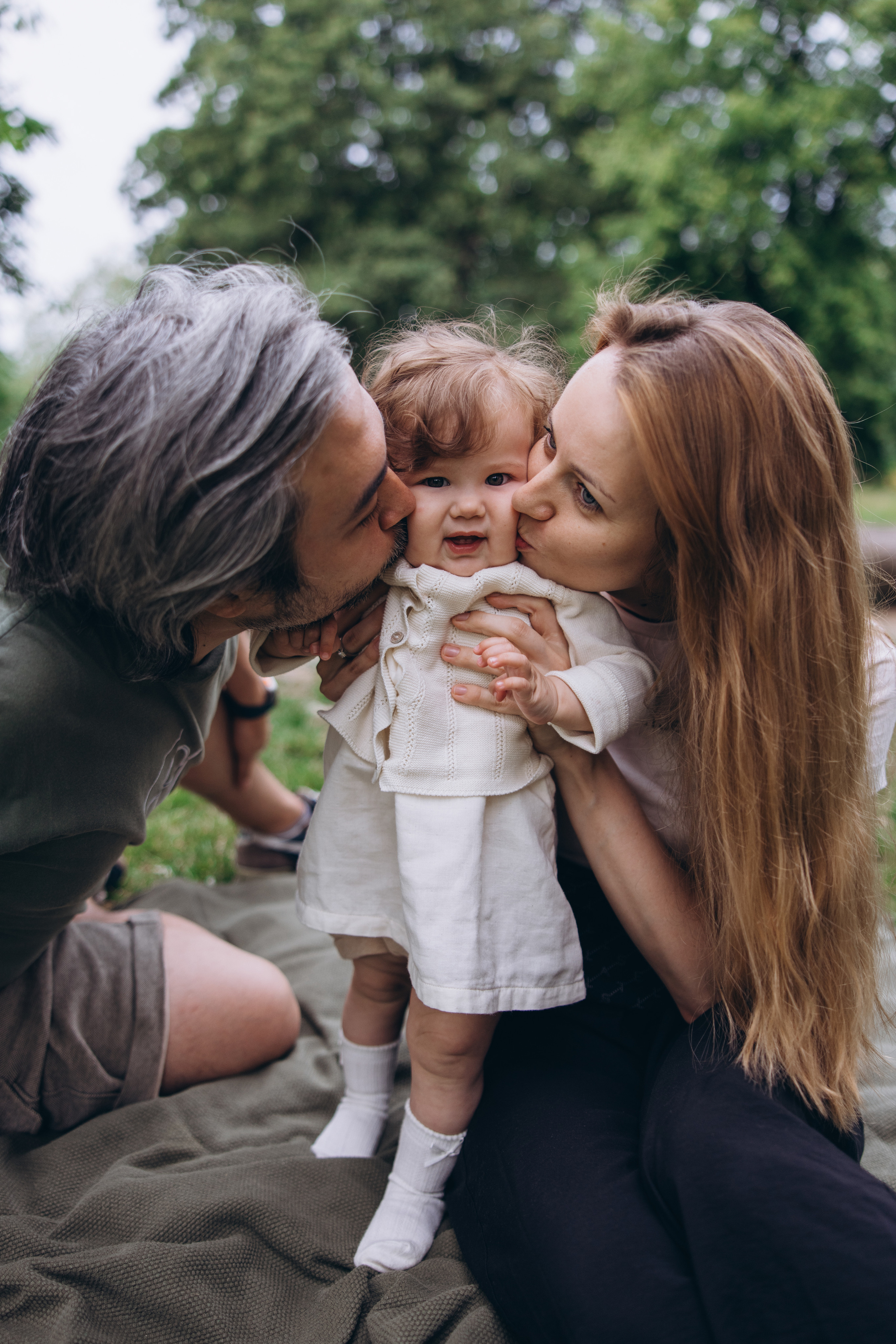 Igor and his family (Hyde Park). Anastasia Klink, Photographer in London