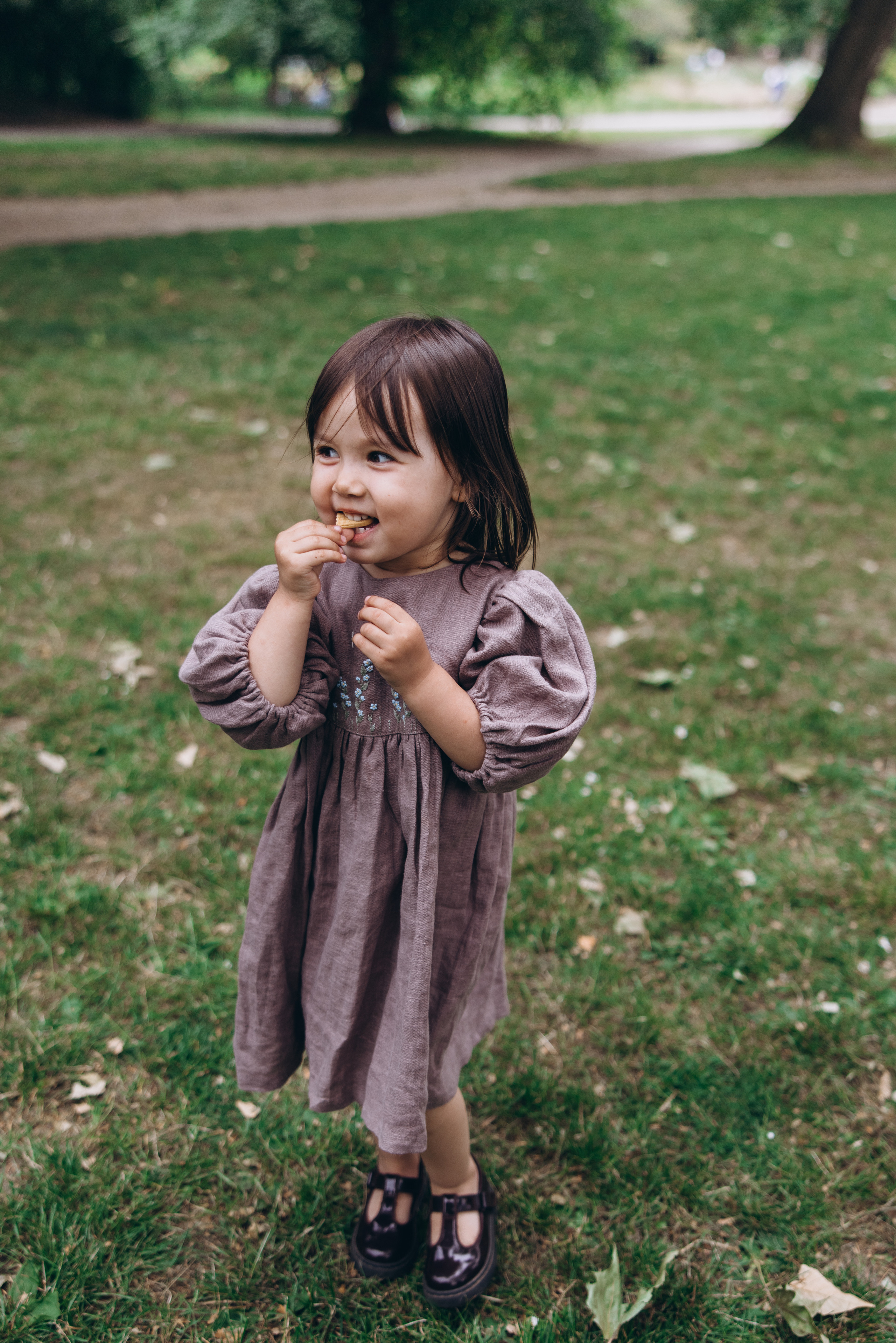Igor and his family (Hyde Park). Anastasia Klink, Photographer in London