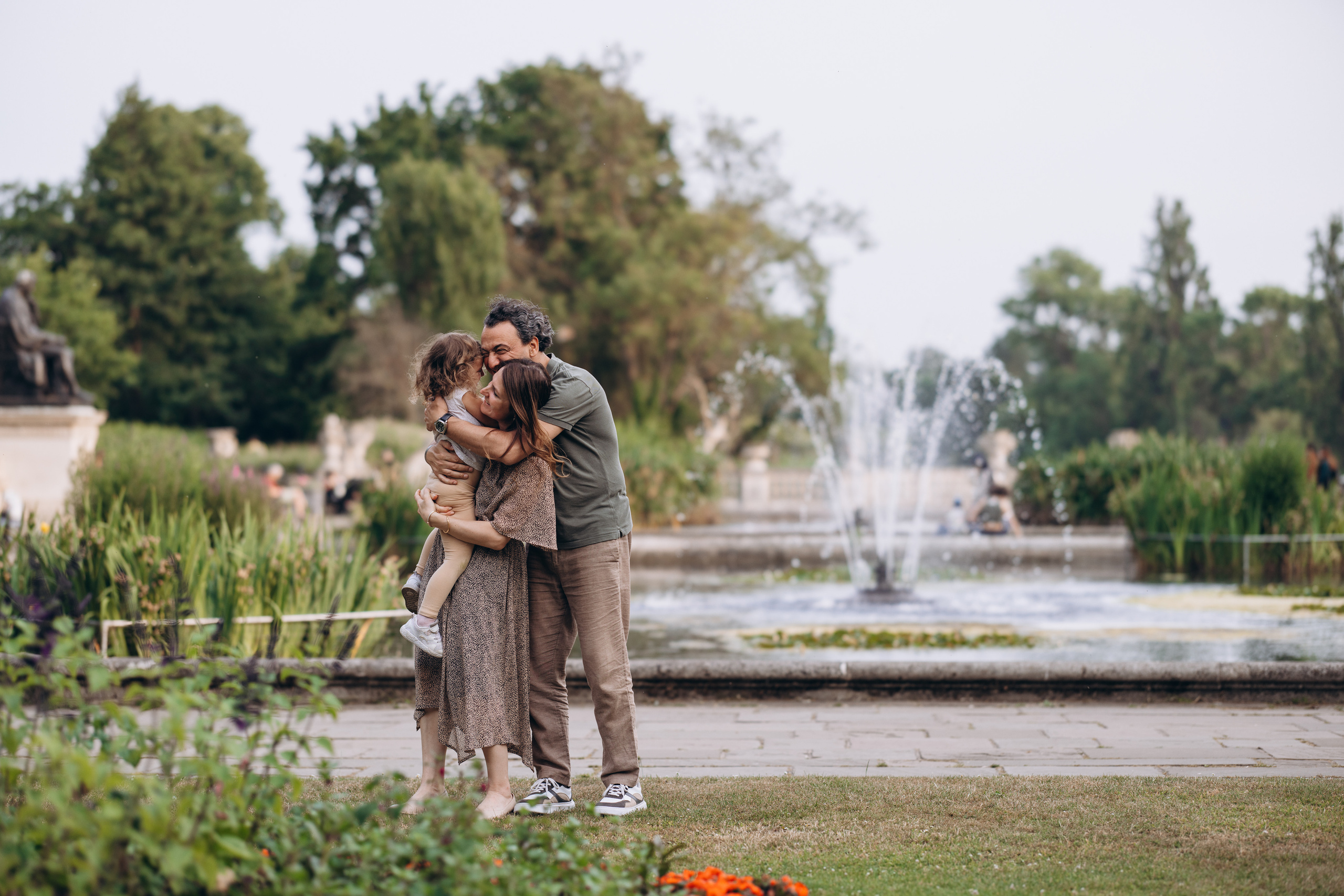 Selin’s Family (Hyde Park). Anastasia Klink, Photographer in London