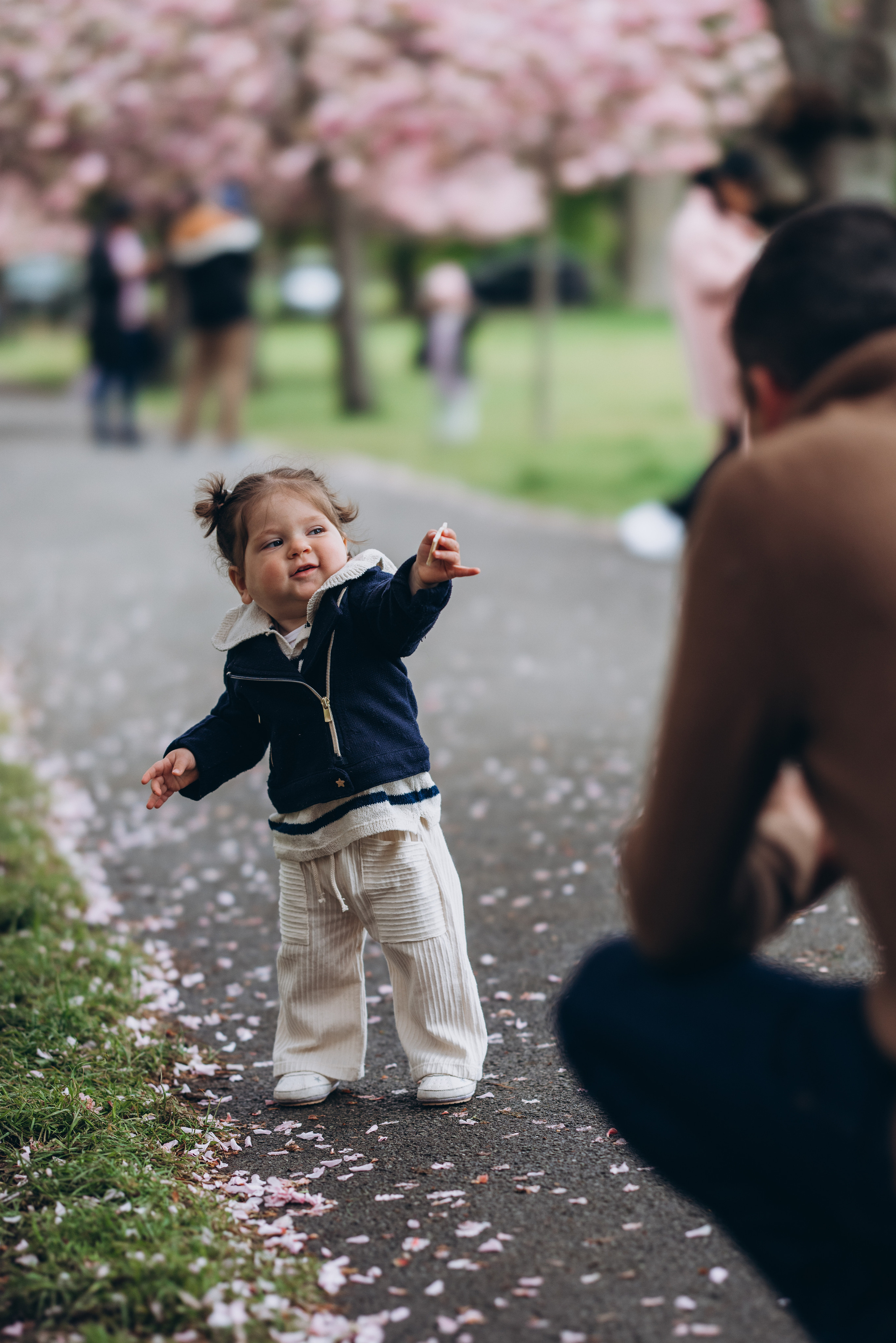 Sofia with parents (Greenwich Park). Anastasia Klink, Photographer in London