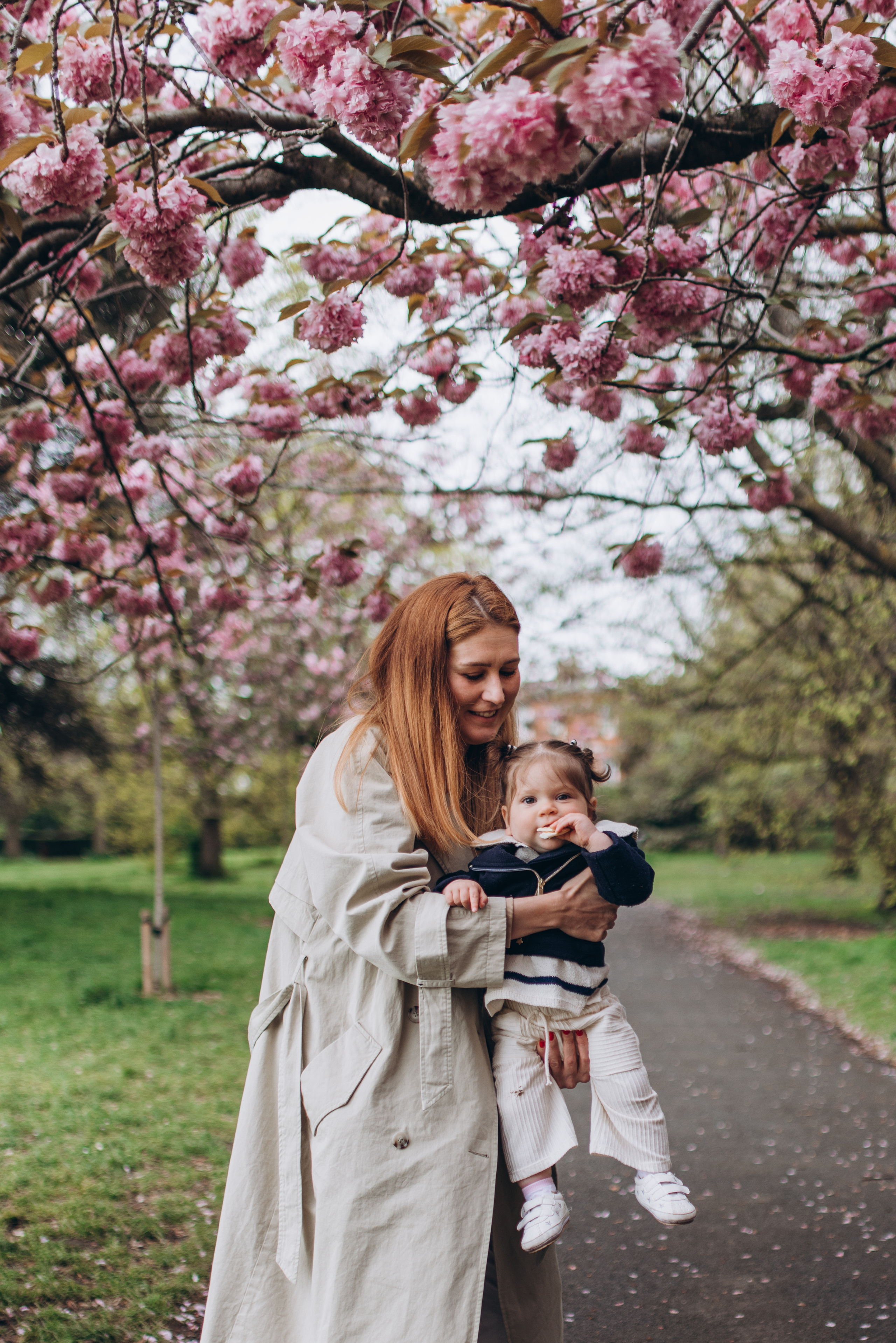 Sofia with parents (Greenwich Park). Anastasia Klink, Photographer in London