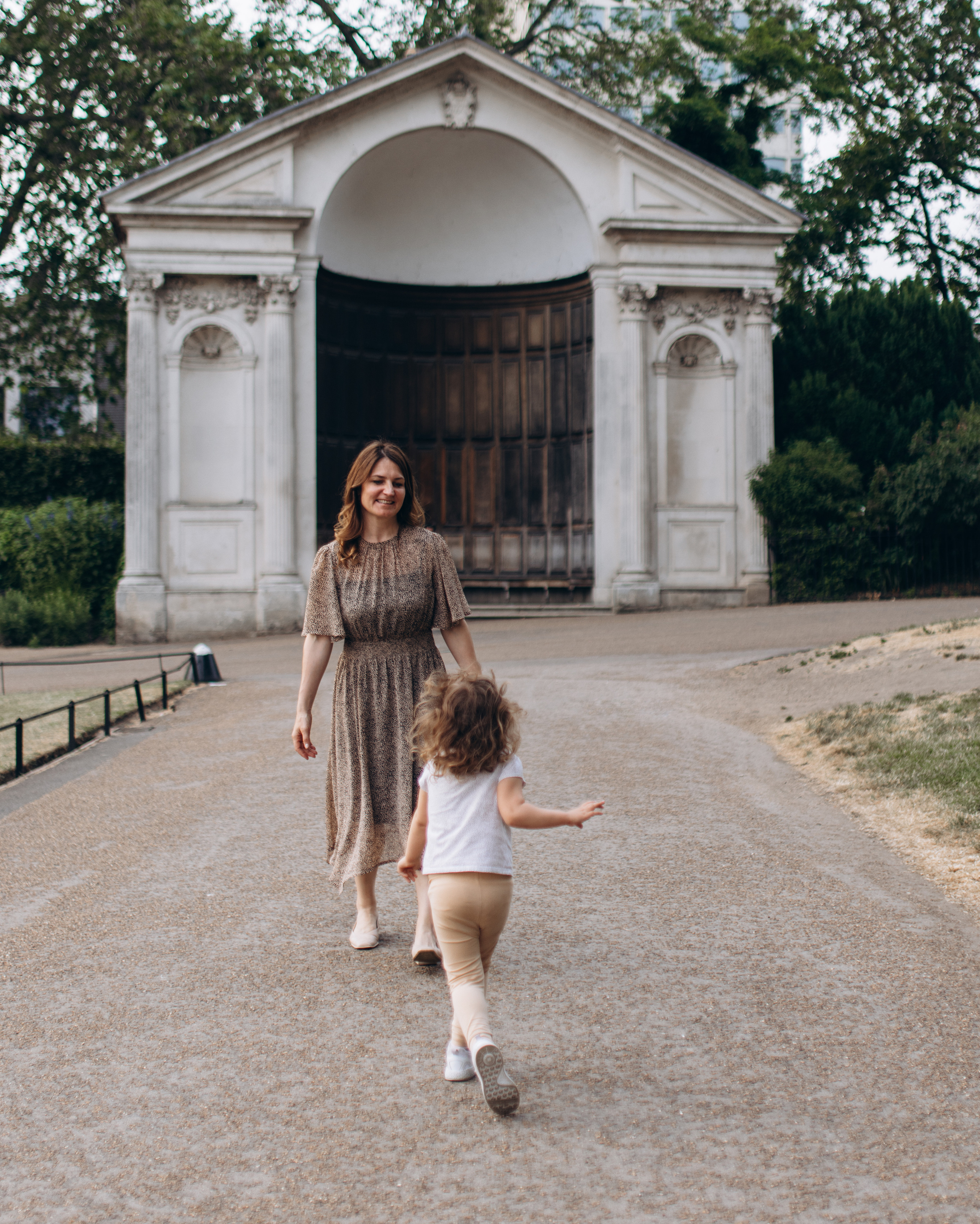 Selin’s Family (Hyde Park). Anastasia Klink, Photographer in London
