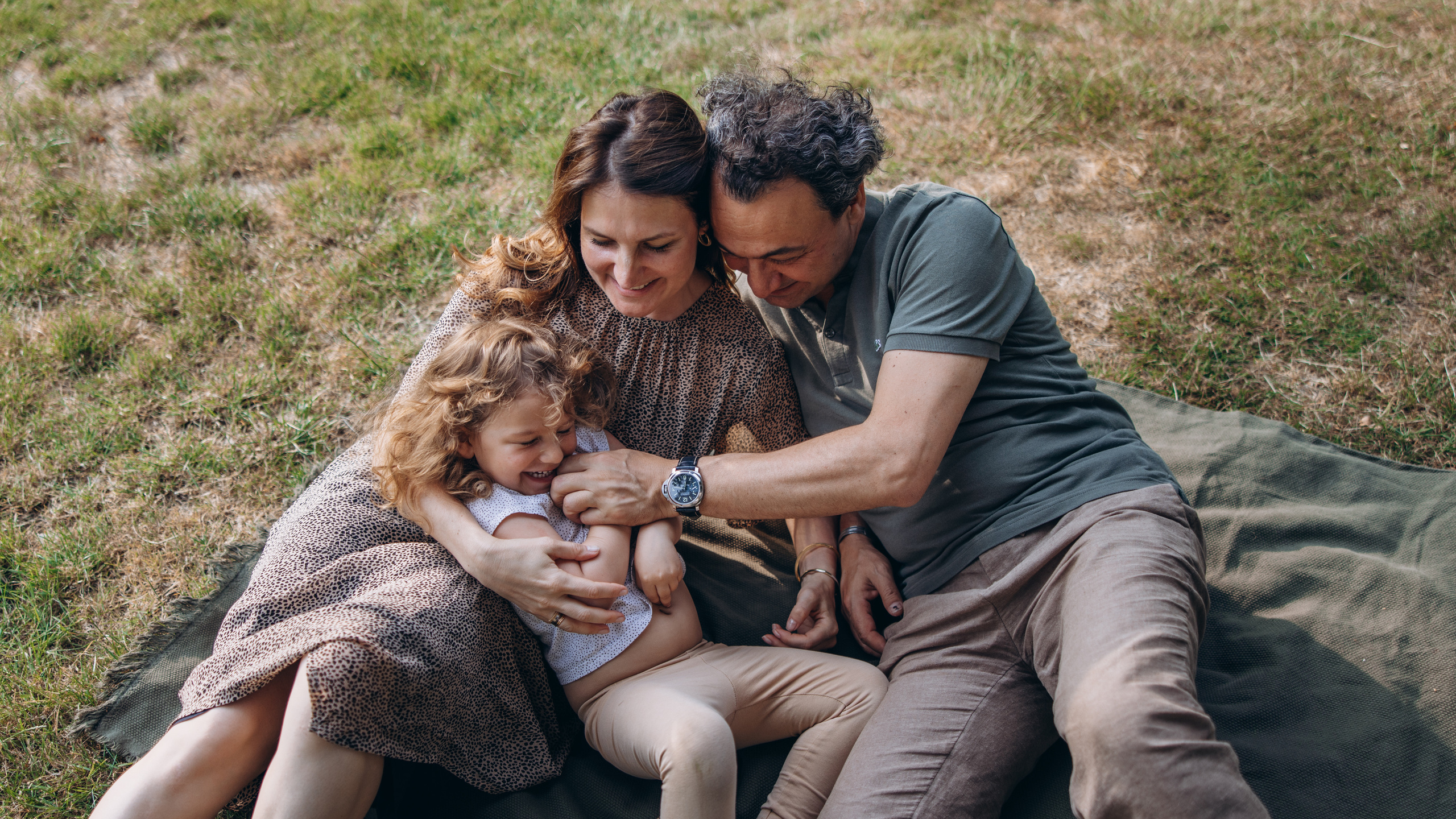 Selin’s Family (Hyde Park). Anastasia Klink, Photographer in London
