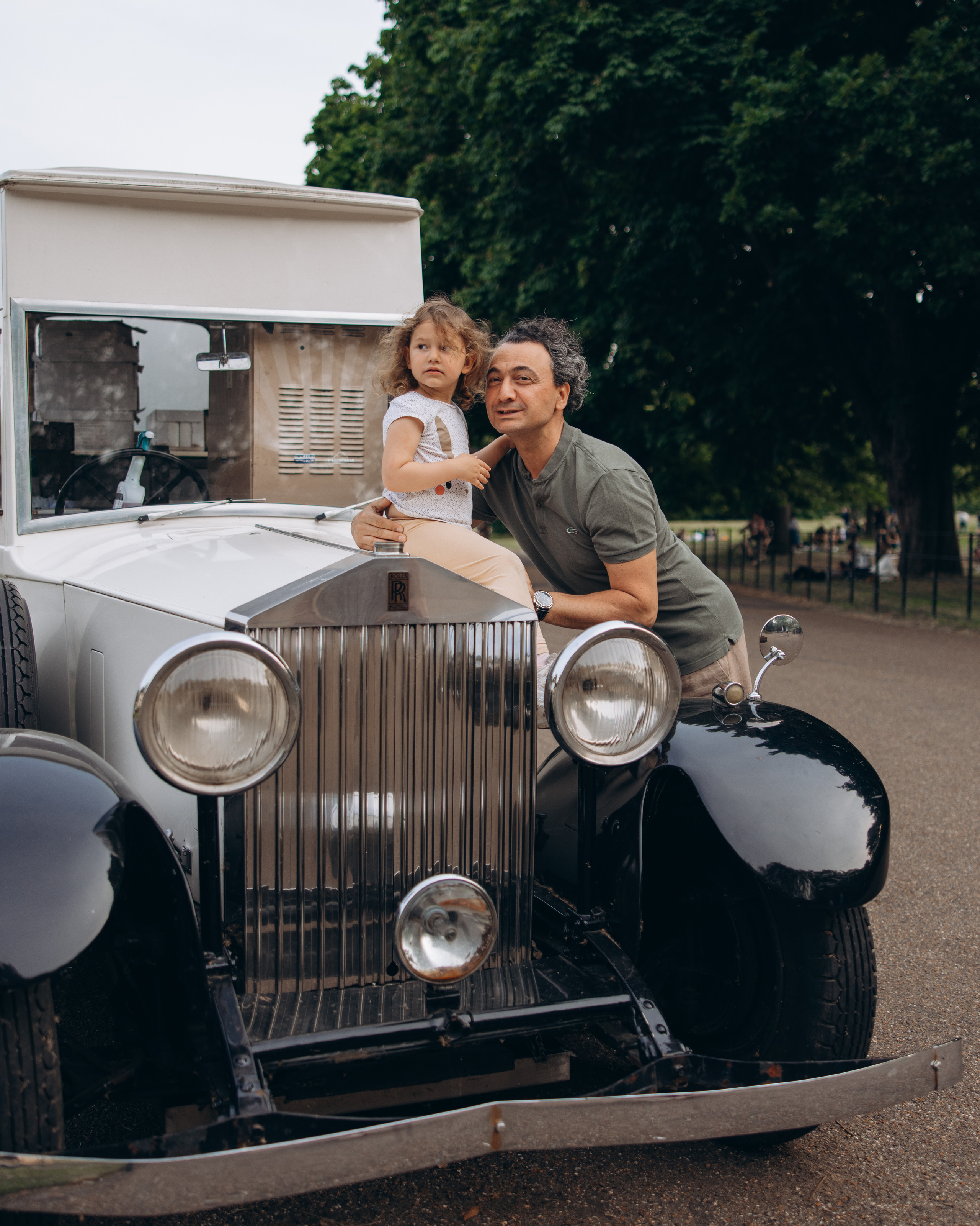 Selin’s Family (Hyde Park). Anastasia Klink, Photographer in London