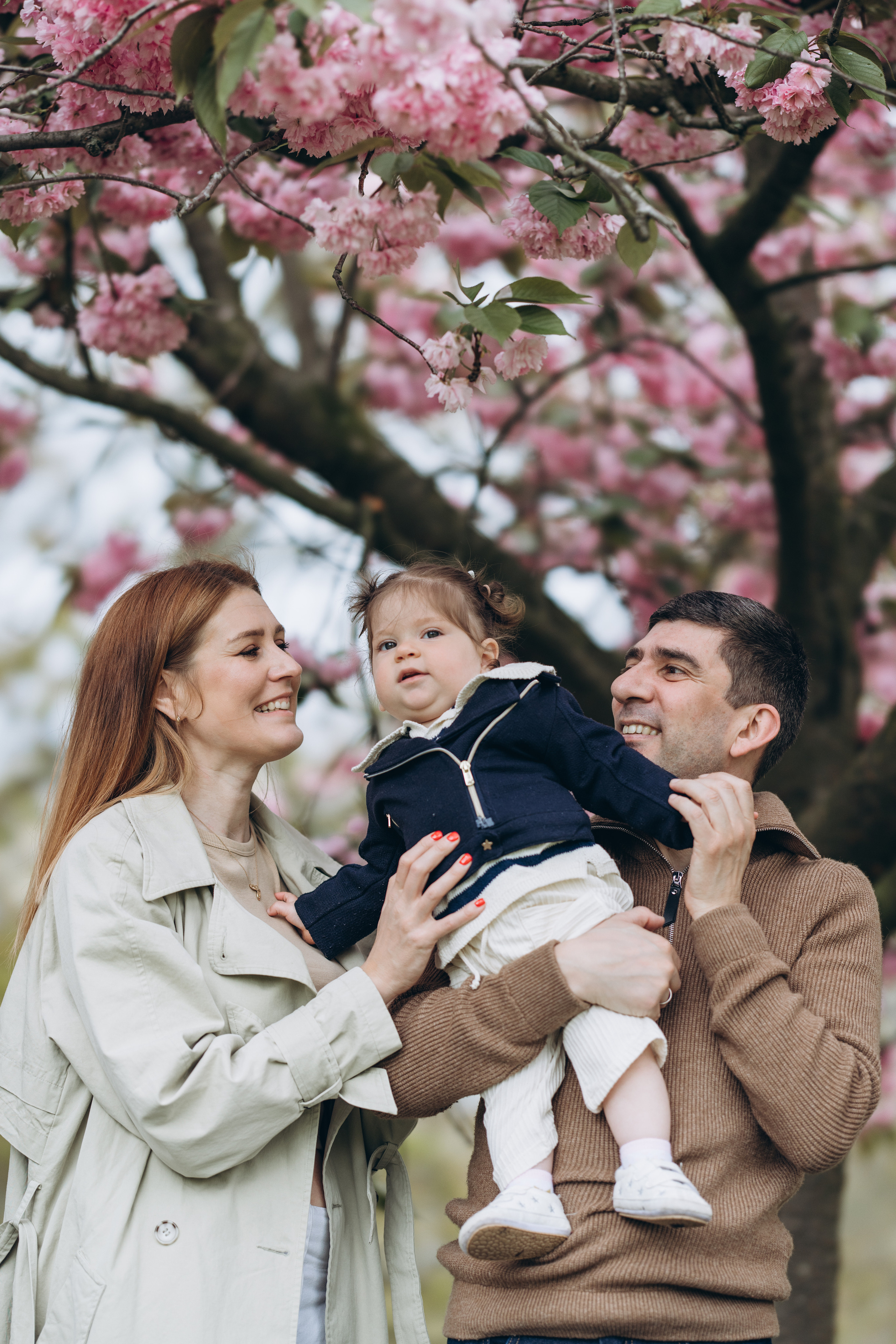 Sofia with parents (Greenwich Park). Anastasia Klink, Photographer in London