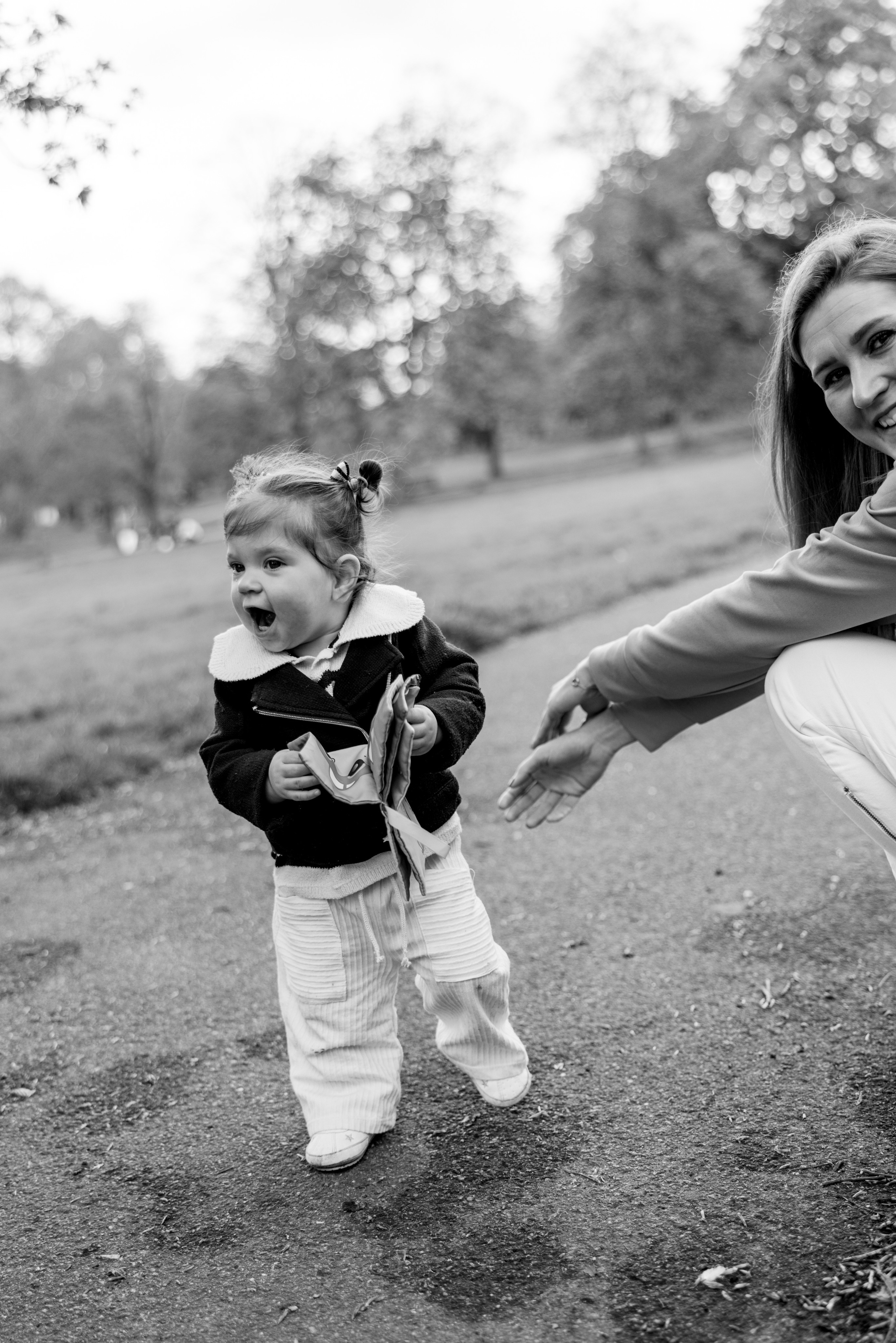 Sofia with parents (Greenwich Park). Anastasia Klink, Photographer in London