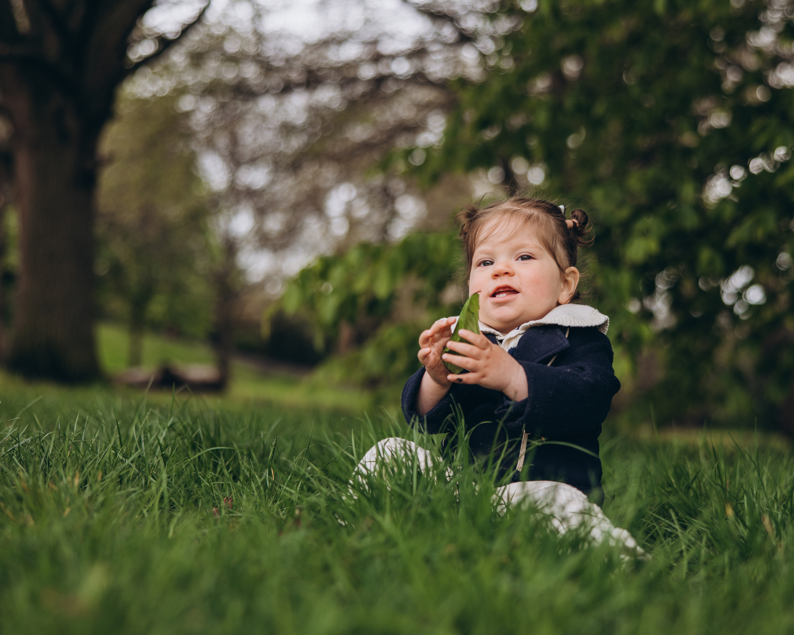 Sofia with parents (Greenwich Park). Anastasia Klink, Photographer in London