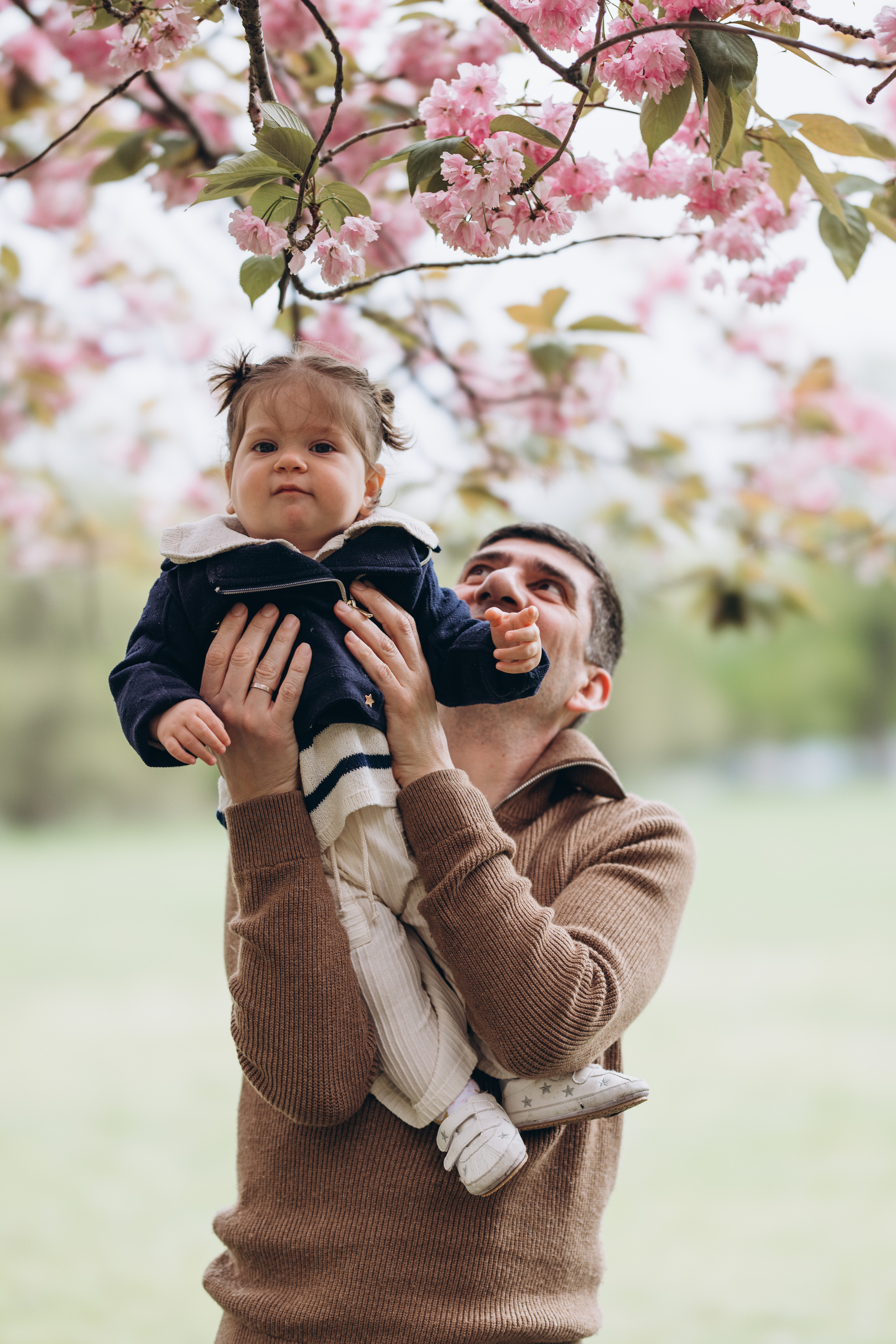 Sofia with parents (Greenwich Park). Anastasia Klink, Photographer in London