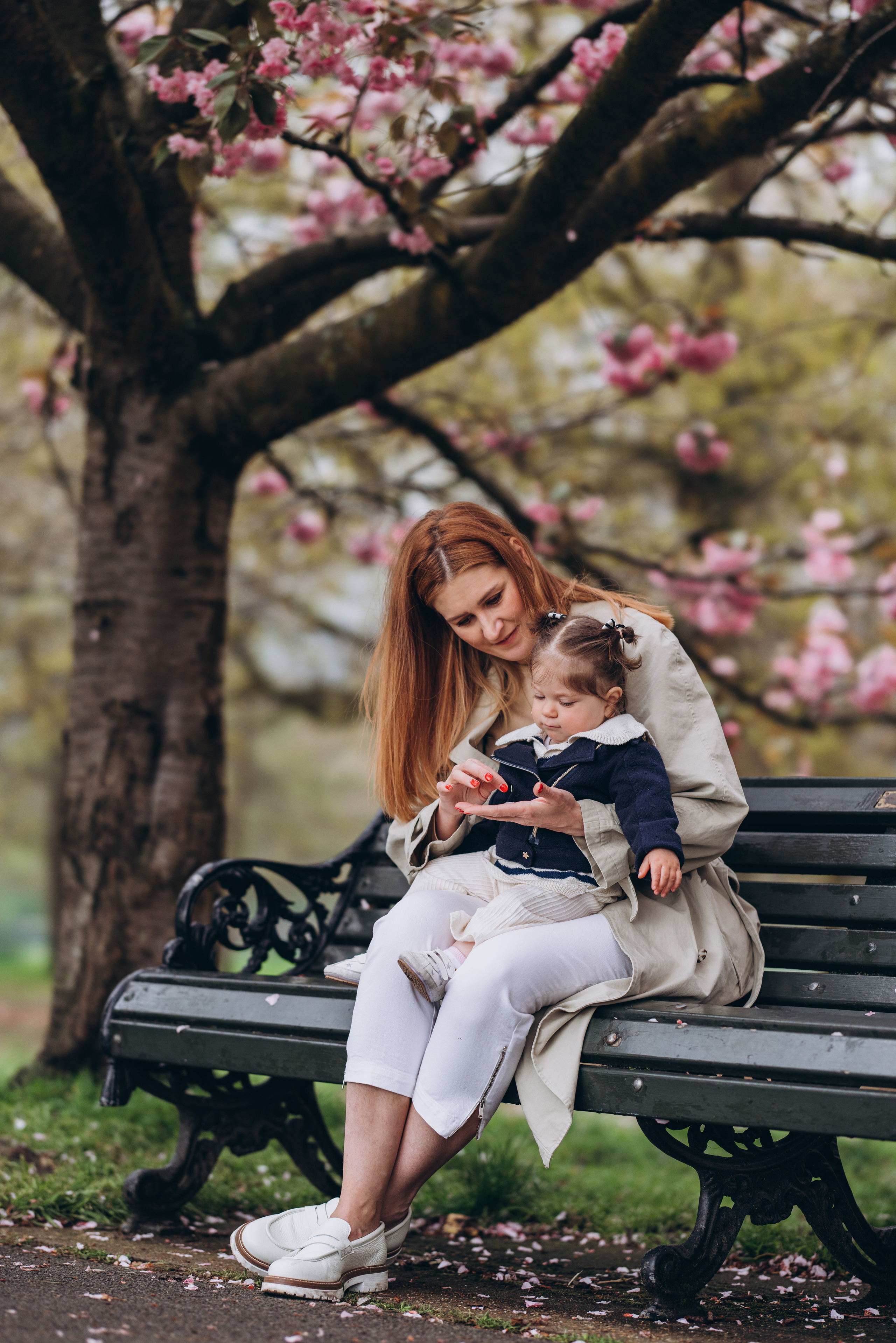 Sofia with parents (Greenwich Park). Anastasia Klink, Photographer in London