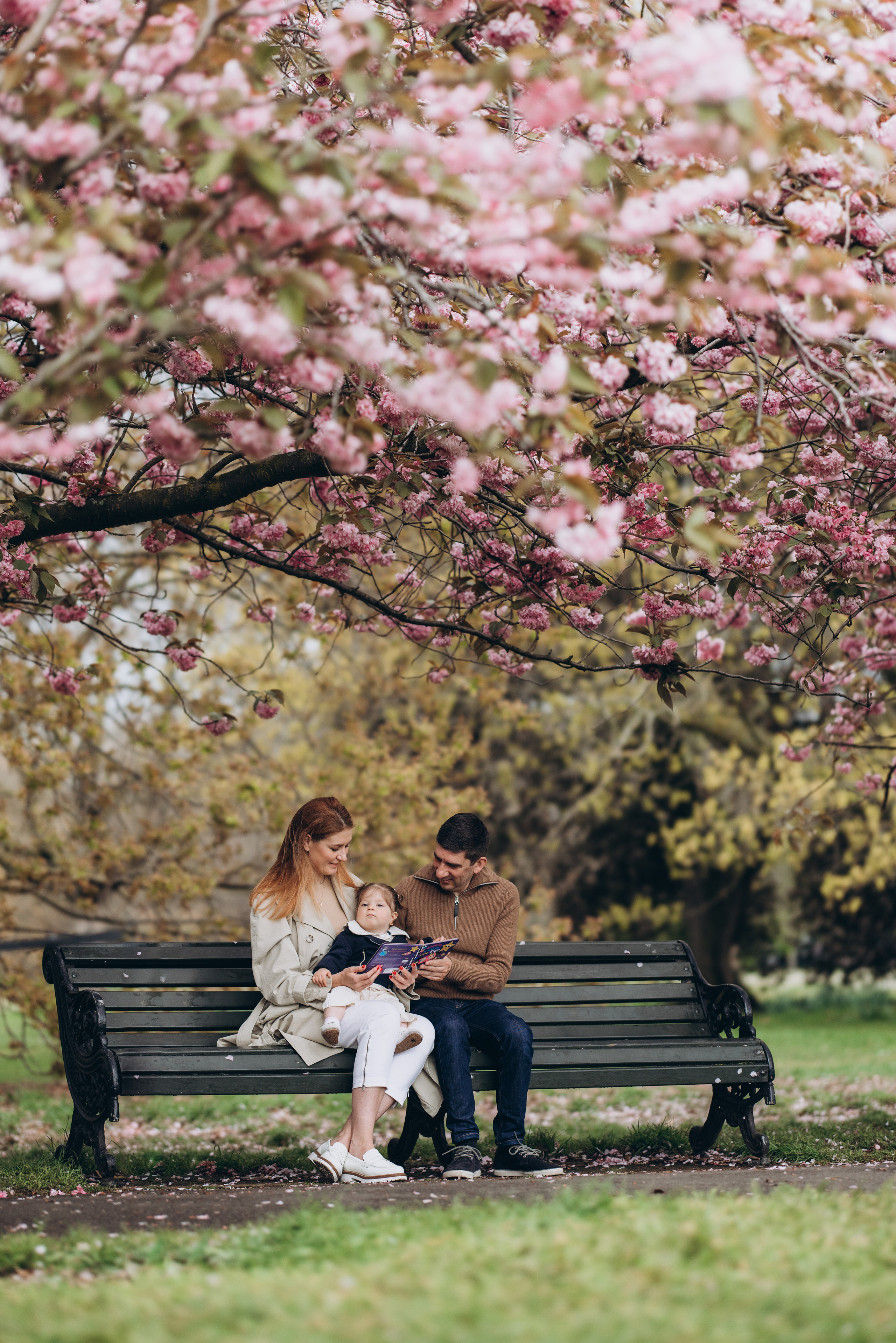 Sofia with parents (Greenwich Park). Anastasia Klink, Photographer in London