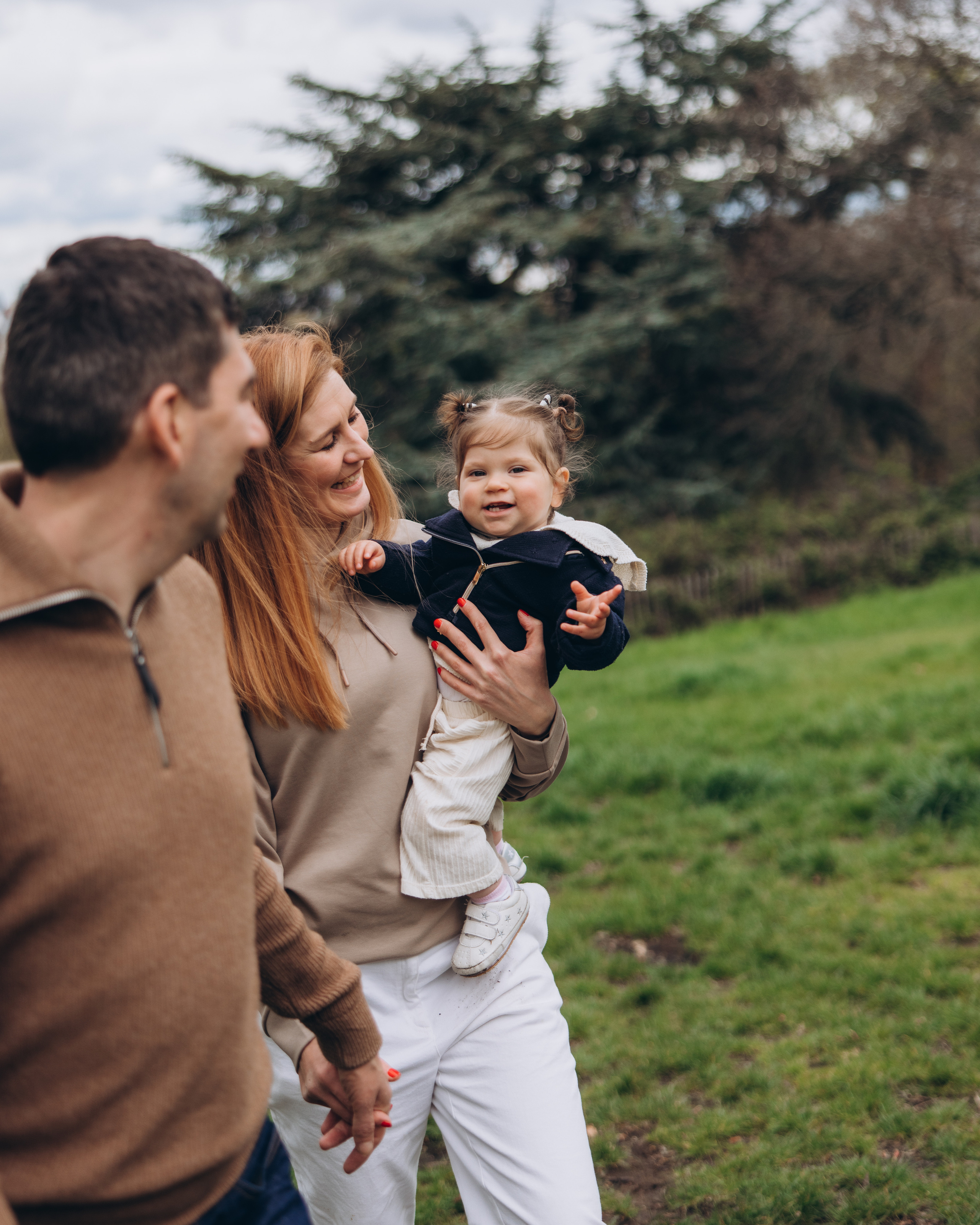 Sofia with parents (Greenwich Park). Anastasia Klink, Photographer in London