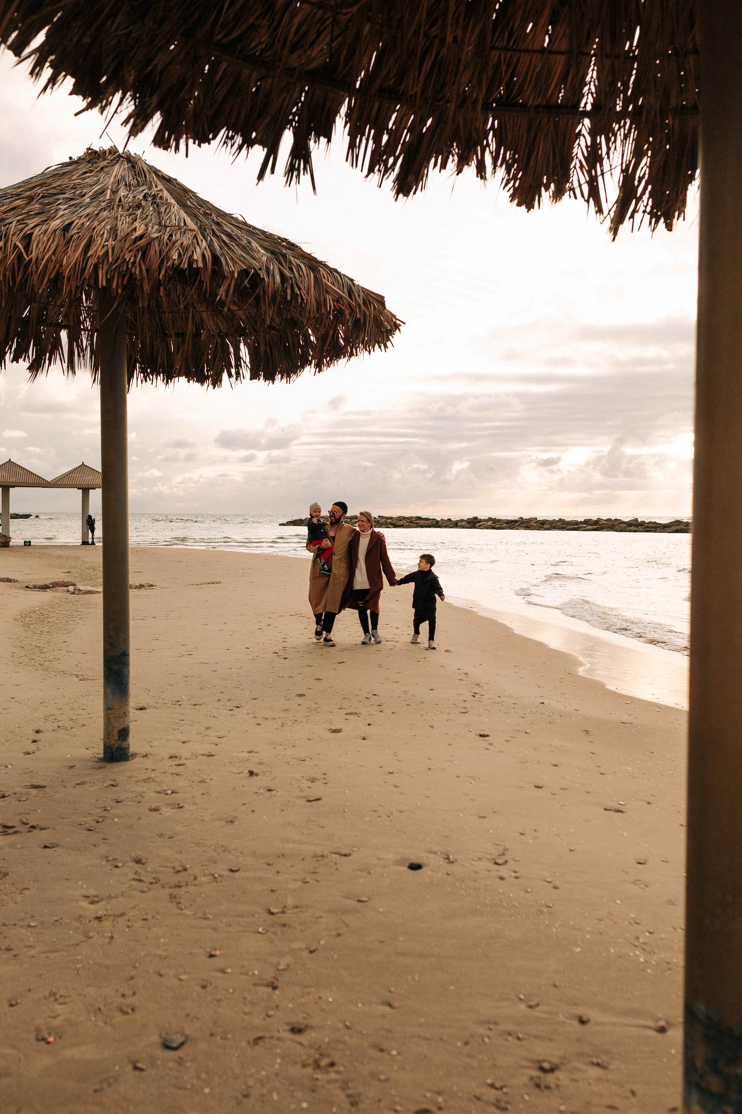 WINTER PHOTOSESSION AT THE SEA. Https://shi-photo.com/