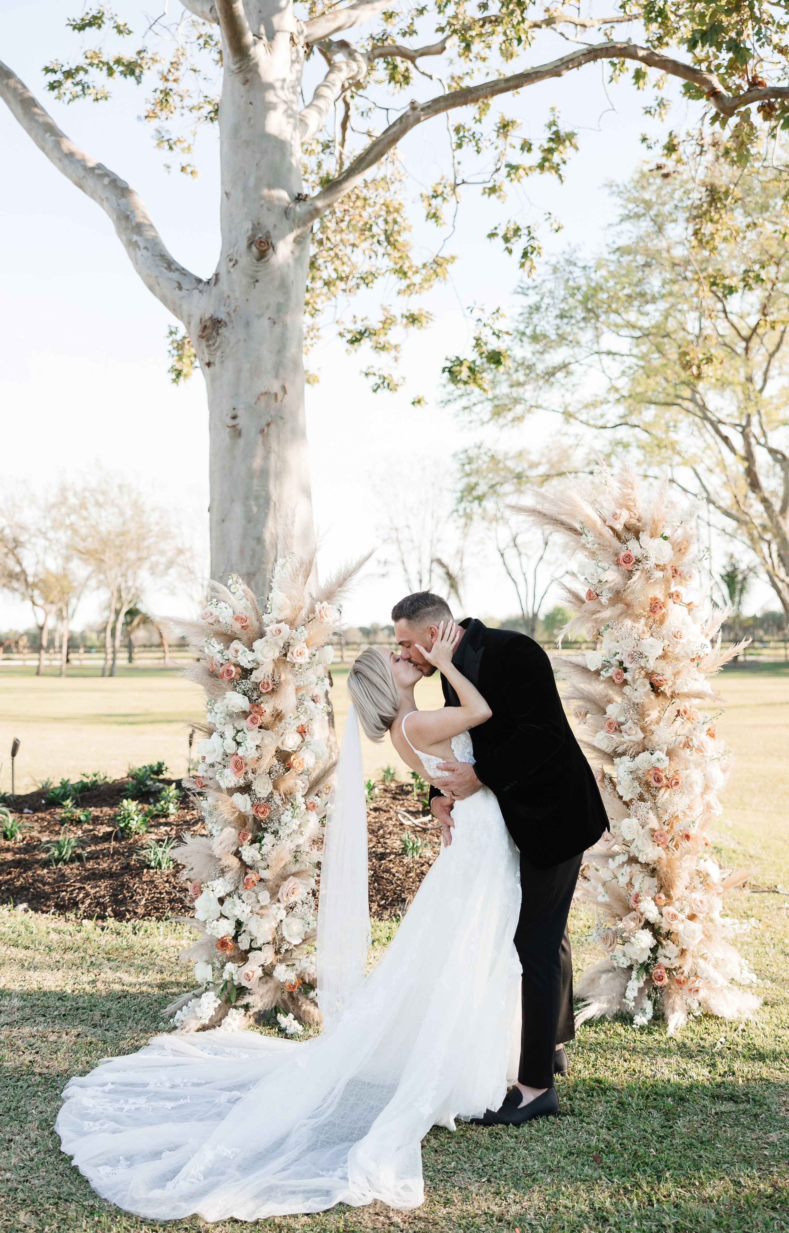 A Quiet, Beautiful Beginning | Kayla & David’s Intimate Weston Estate Wedding. YES I DO PRODUCTION — Wedding photography&videography