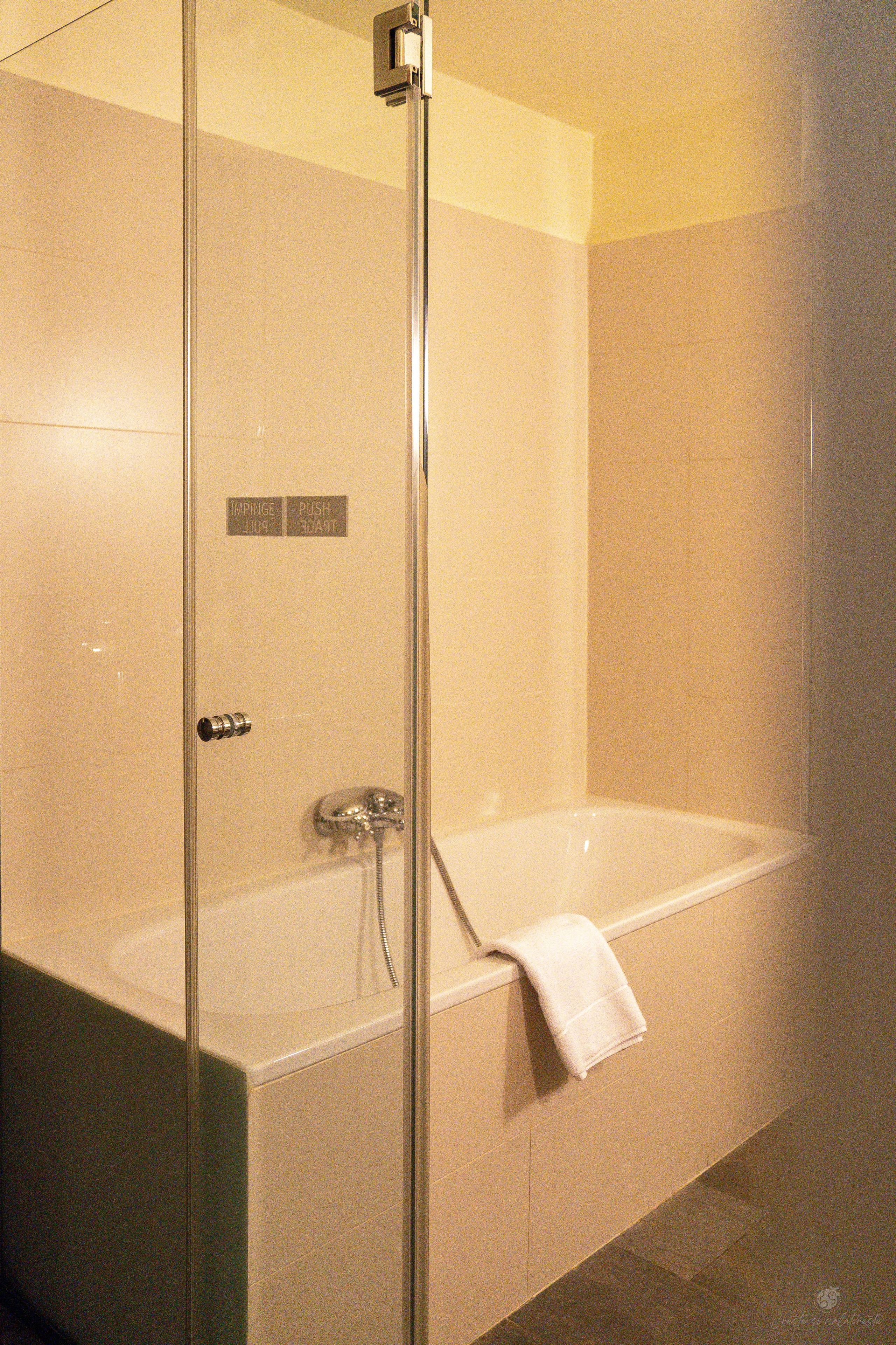 Ana Hotels. Creste si calatoreste