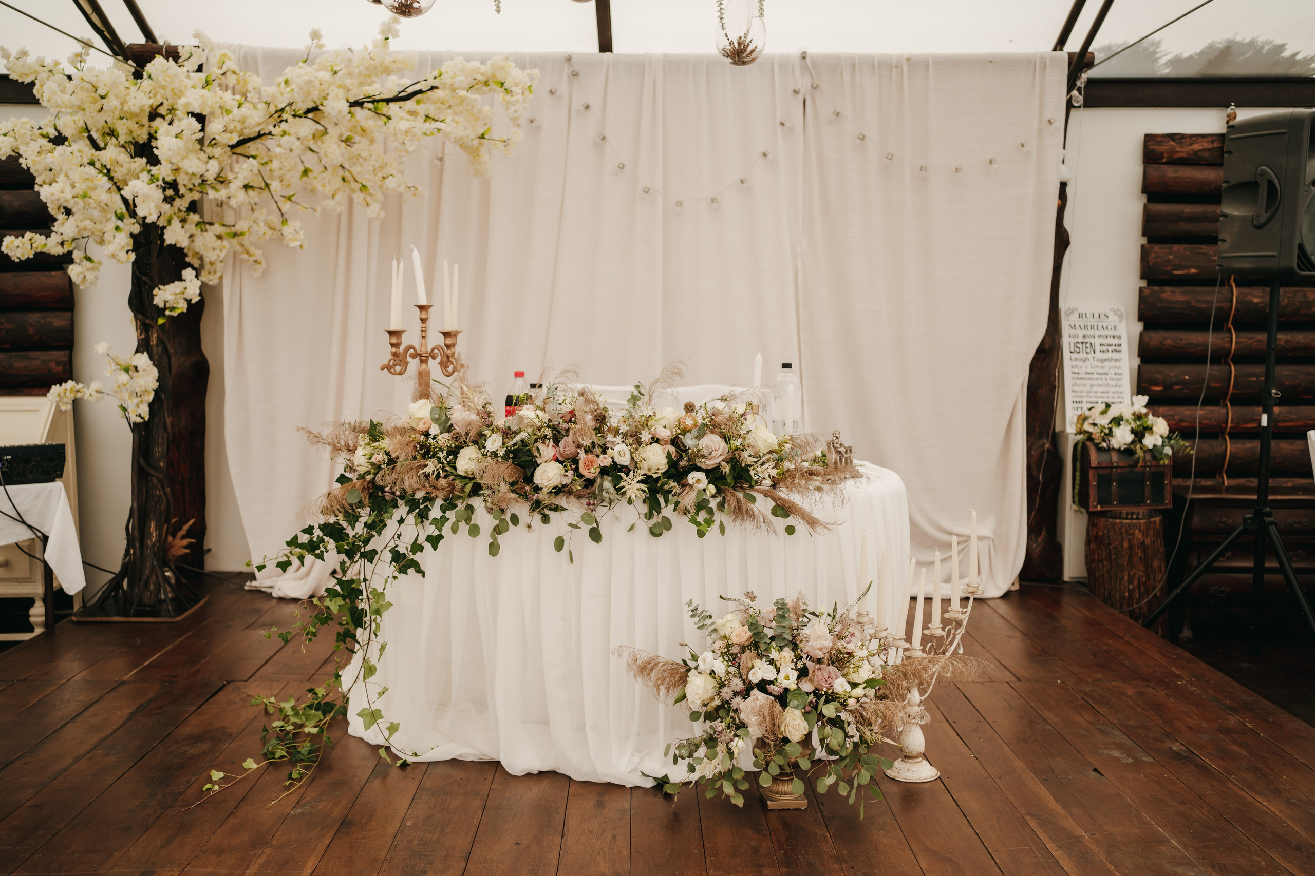 T & I. Fotograf Nunta Iasi - Hearts & Pictures