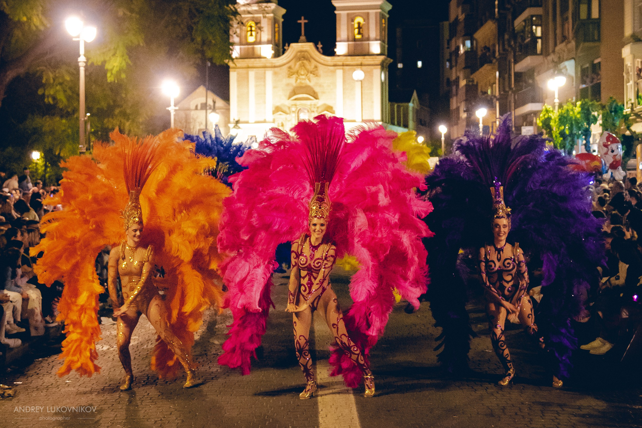 Photo report from the night carnival in Murcia | Reportage photographer Andrey Lukovnikov
