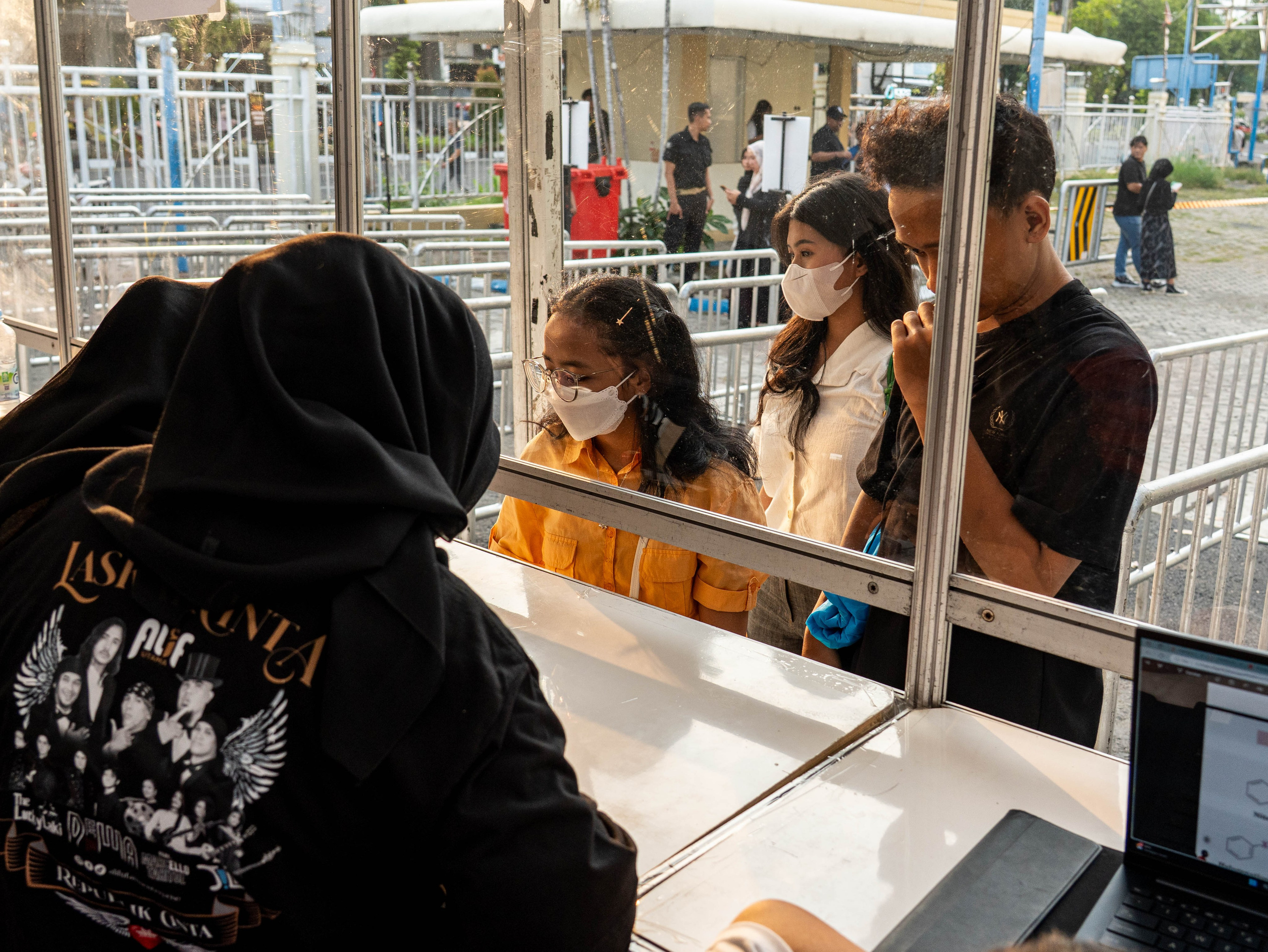 Laskar Cinta Concert — Behind The Scenes. Aro Salaka Event Photography