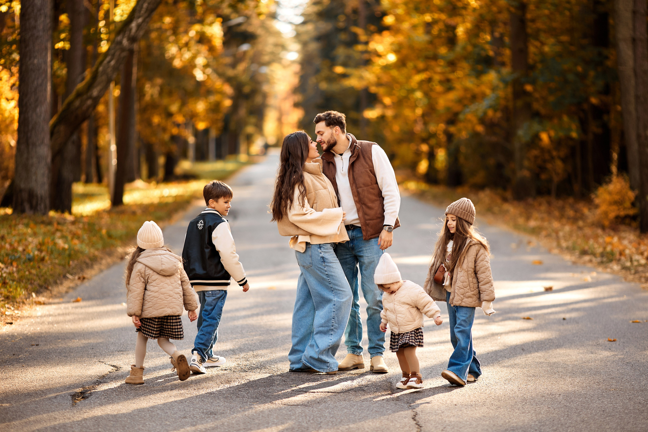 Family photo shoot for a millionaire blogger. Destination wedding and fashion photographer in Riga Igor Davidovich