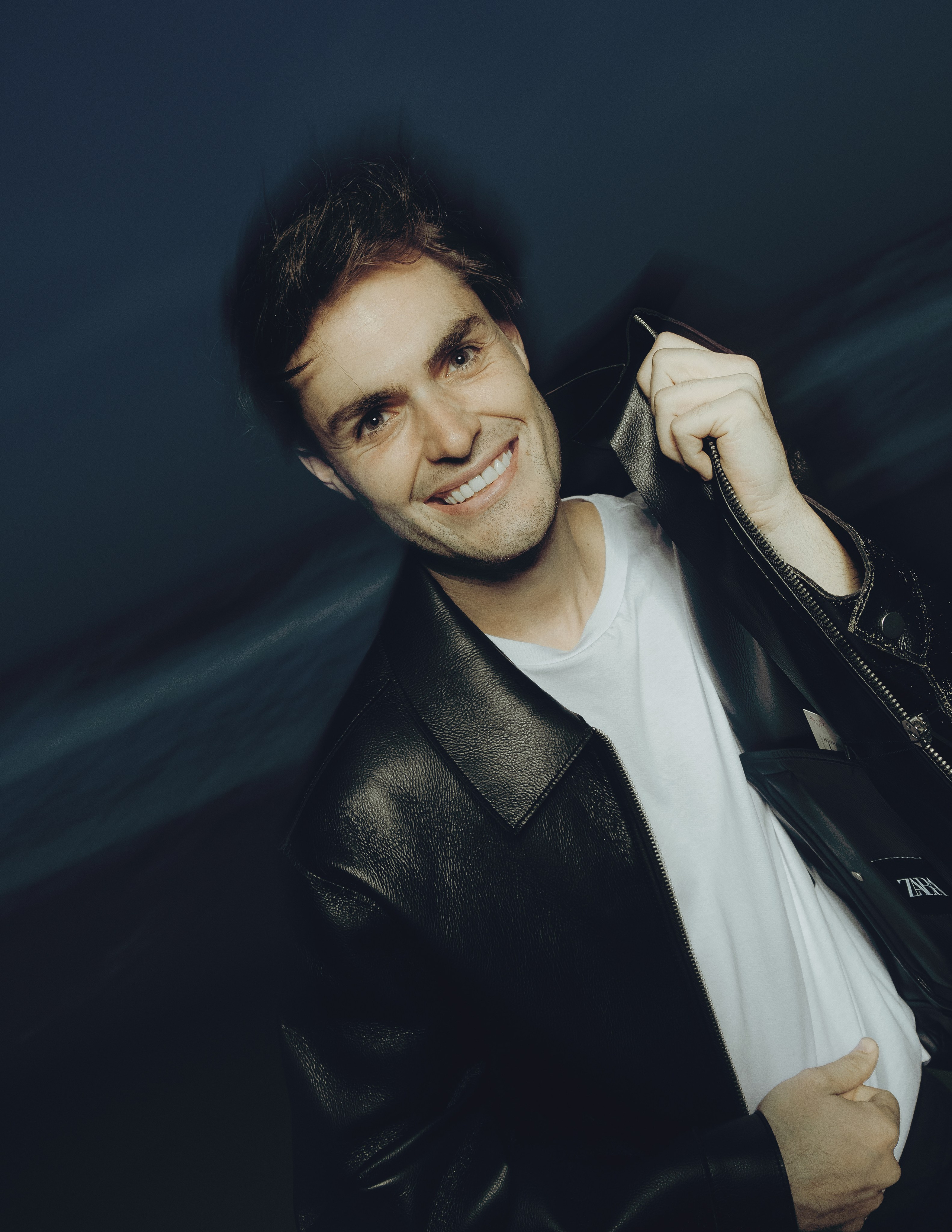 Портретная фотосессия Jaime Medina в дюнах в Гуардамаре