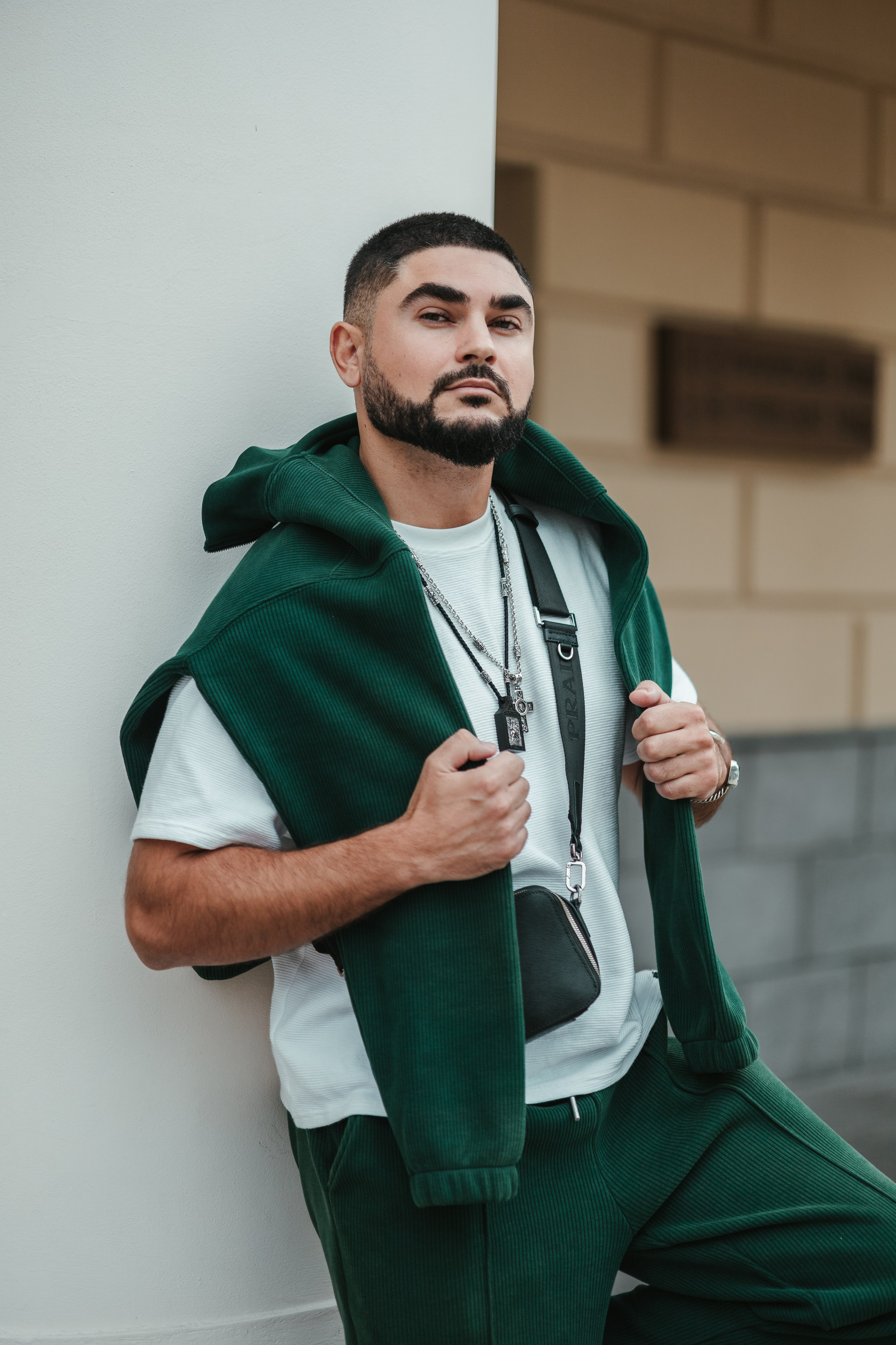 STREET PORTRAITS. Bspander