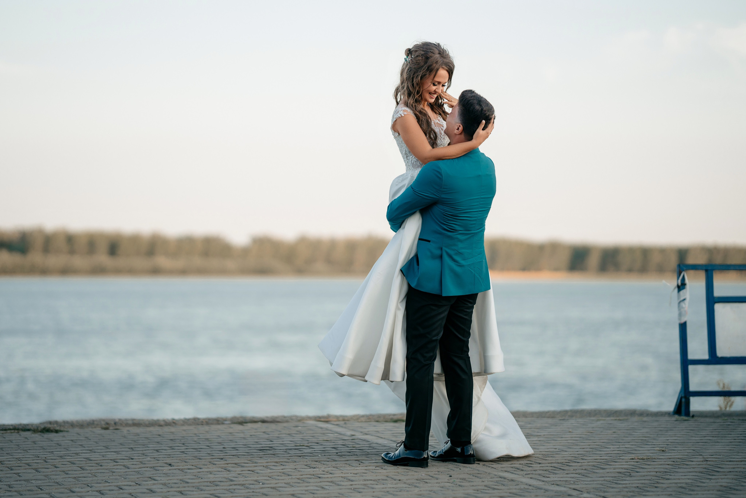 Diana & Daniel. Raw Studio. Fotograful tau de nunta!
